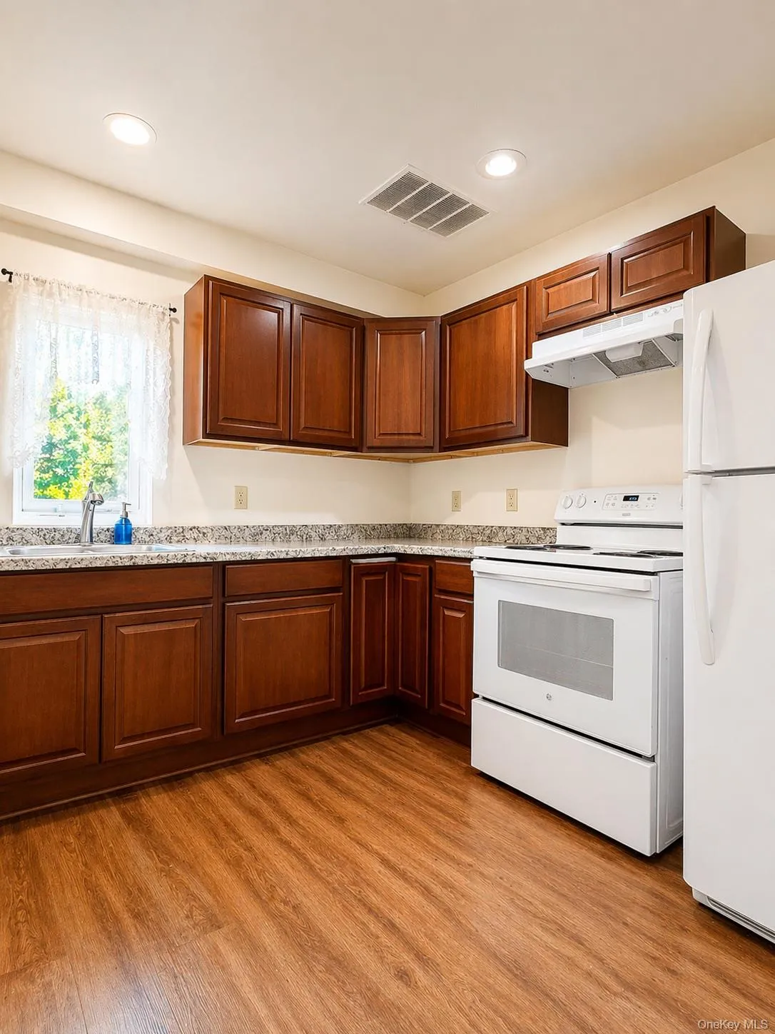 504 Broadway, Thompson, NY, 2 Bedrooms Bedrooms, 6 Rooms Rooms,1 BathroomBathrooms,Residential Lease,For Rent,Broadway,0,977712 504 Broadway, Thompson, NY, 2 Bedrooms Bedrooms, 6 Rooms Rooms,1 BathroomBathrooms,Residential Lease,For Rent,Broadway,0,977712