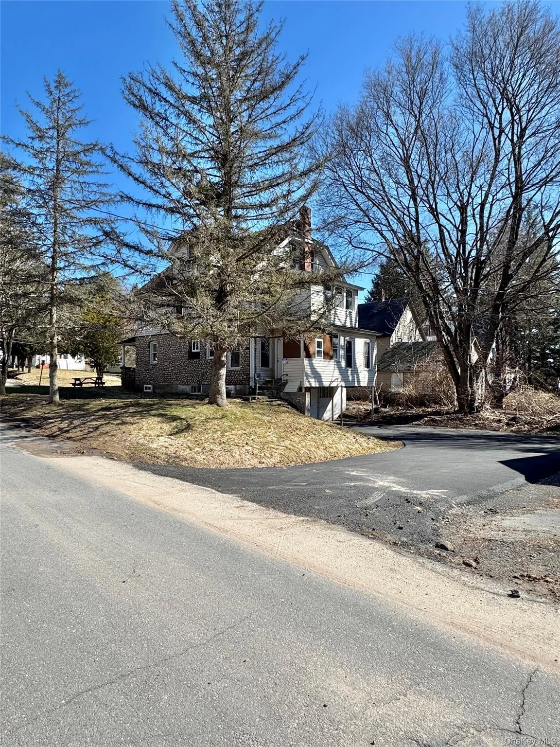 440 Main Street, Liberty, NY, 5 Bedrooms Bedrooms, 8 Rooms Rooms,2 BathroomsBathrooms,Residential Lease,For Rent,Main,0,977716 440 Main Street, Liberty, NY, 5 Bedrooms Bedrooms, 8 Rooms Rooms,2 BathroomsBathrooms,Residential Lease,For Rent,Main,0,977716