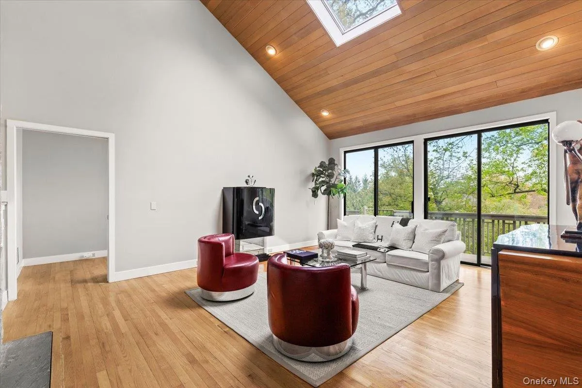 3 Lakeside Drive, Harrison, NY, 5 Bedrooms Bedrooms, 16 Rooms Rooms,4 BathroomsBathrooms,Residential,For Rent,Lakeside,0,977718 3 Lakeside Drive, Harrison, NY, 5 Bedrooms Bedrooms, 16 Rooms Rooms,4 BathroomsBathrooms,Residential,For Rent,Lakeside,0,977718