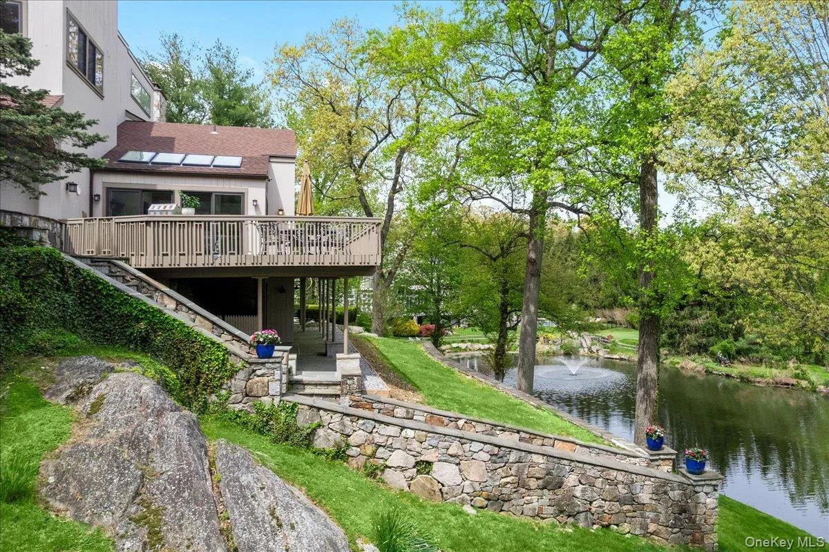 3 Lakeside Drive, Harrison, NY, 5 Bedrooms Bedrooms, 16 Rooms Rooms,4 BathroomsBathrooms,Residential,For Rent,Lakeside,0,977718 3 Lakeside Drive, Harrison, NY, 5 Bedrooms Bedrooms, 16 Rooms Rooms,4 BathroomsBathrooms,Residential,For Rent,Lakeside,0,977718