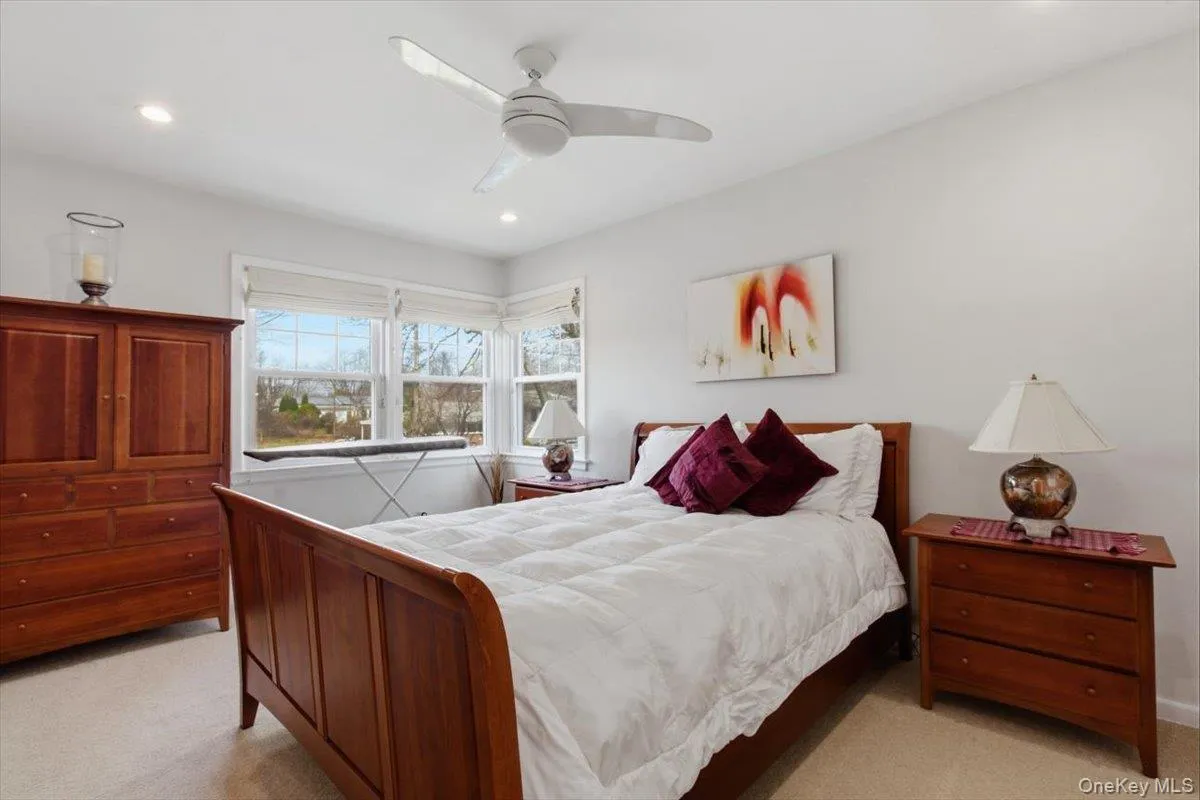 5 Avis Drive, New Rochelle, NY, 3 Bedrooms Bedrooms, 8 Rooms Rooms,3 BathroomsBathrooms,Residential,For Rent,Avis,0,977729 5 Avis Drive, New Rochelle, NY, 3 Bedrooms Bedrooms, 8 Rooms Rooms,3 BathroomsBathrooms,Residential,For Rent,Avis,0,977729