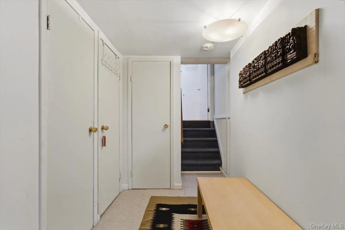5 Avis Drive, New Rochelle, NY, 3 Bedrooms Bedrooms, 8 Rooms Rooms,3 BathroomsBathrooms,Residential,For Rent,Avis,0,977729 5 Avis Drive, New Rochelle, NY, 3 Bedrooms Bedrooms, 8 Rooms Rooms,3 BathroomsBathrooms,Residential,For Rent,Avis,0,977729