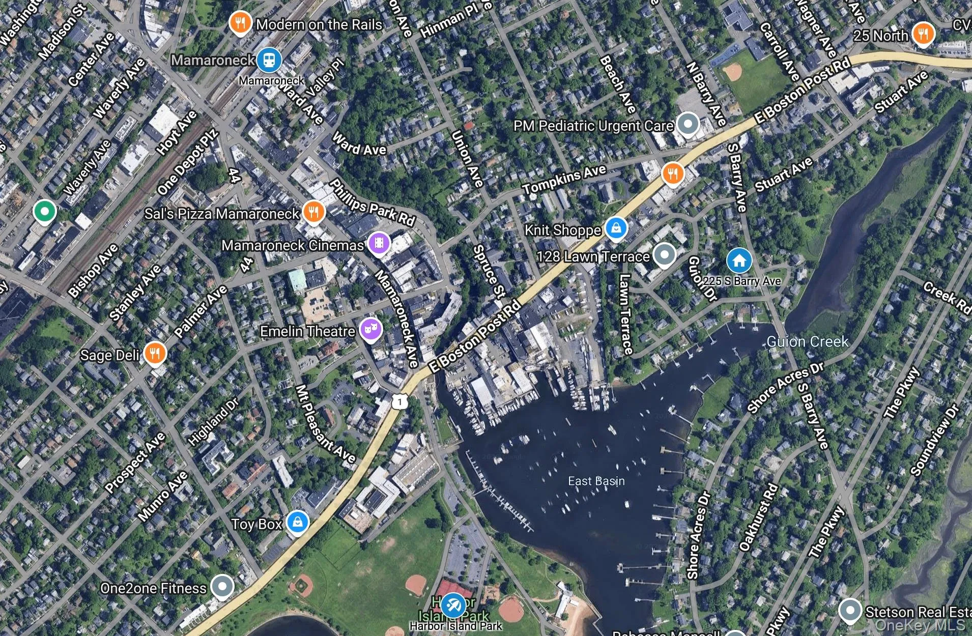 Walk to the beach, boating, bird sanctuary, fishing, shops, restaurants, schools, and train Walk to the beach, boating, bird sanctuary, fishing, shops, restaurants, schools, and train