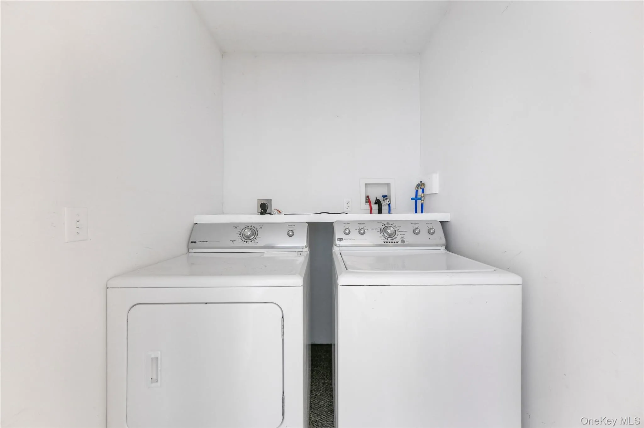 228 Hawleys Corners Road, Lloyd, NY, 2 Bedrooms Bedrooms, 5 Rooms Rooms,1 BathroomBathrooms,Residential Lease,For Rent,Hawleys Corners,0,977757 228 Hawleys Corners Road, Lloyd, NY, 2 Bedrooms Bedrooms, 5 Rooms Rooms,1 BathroomBathrooms,Residential Lease,For Rent,Hawleys Corners,0,977757