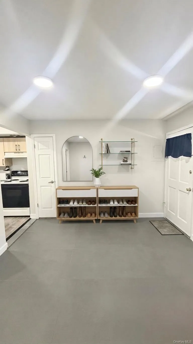 1639 156th Street, New York, NY, 1 Bedroom Bedrooms, 4 Rooms Rooms,1 BathroomBathrooms,Residential Lease,For Rent,156th,0,977777 1639 156th Street, New York, NY, 1 Bedroom Bedrooms, 4 Rooms Rooms,1 BathroomBathrooms,Residential Lease,For Rent,156th,0,977777