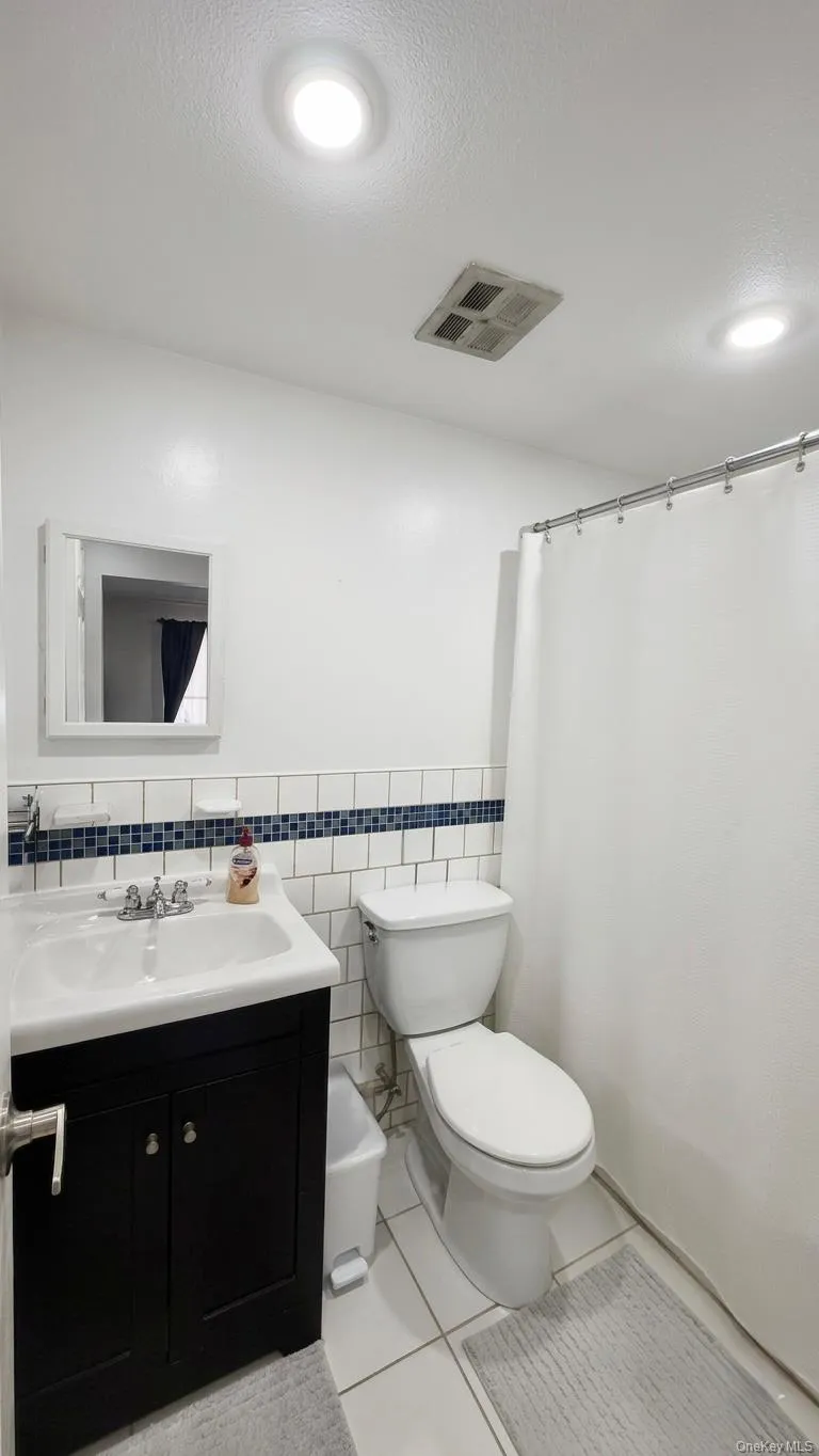 1639 156th Street, New York, NY, 1 Bedroom Bedrooms, 4 Rooms Rooms,1 BathroomBathrooms,Residential Lease,For Rent,156th,0,977777 1639 156th Street, New York, NY, 1 Bedroom Bedrooms, 4 Rooms Rooms,1 BathroomBathrooms,Residential Lease,For Rent,156th,0,977777