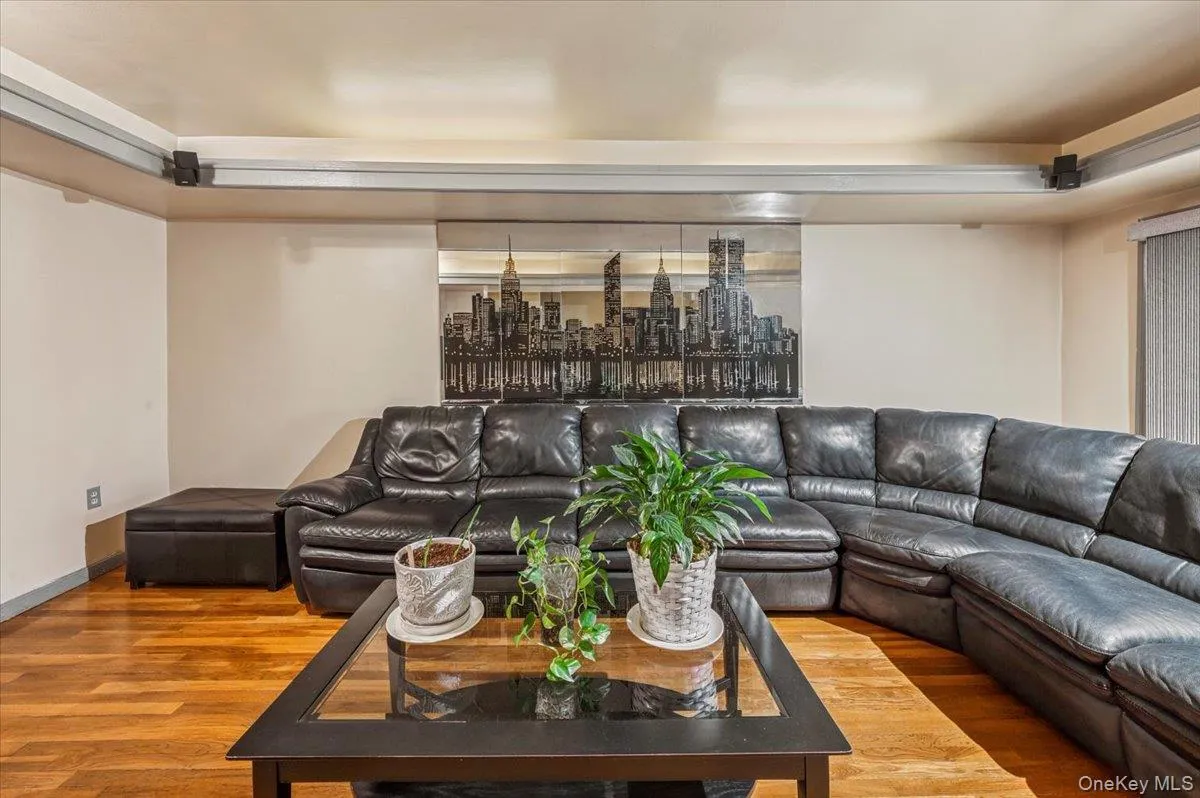 228 Calhoun Avenue, New York, NY, 4 Bedrooms Bedrooms, 7 Rooms Rooms,2 BathroomsBathrooms,Residential,For Rent,Calhoun,0,977782 228 Calhoun Avenue, New York, NY, 4 Bedrooms Bedrooms, 7 Rooms Rooms,2 BathroomsBathrooms,Residential,For Rent,Calhoun,0,977782
