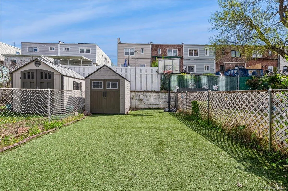 228 Calhoun Avenue, New York, NY, 4 Bedrooms Bedrooms, 7 Rooms Rooms,2 BathroomsBathrooms,Residential,For Rent,Calhoun,0,977782 228 Calhoun Avenue, New York, NY, 4 Bedrooms Bedrooms, 7 Rooms Rooms,2 BathroomsBathrooms,Residential,For Rent,Calhoun,0,977782