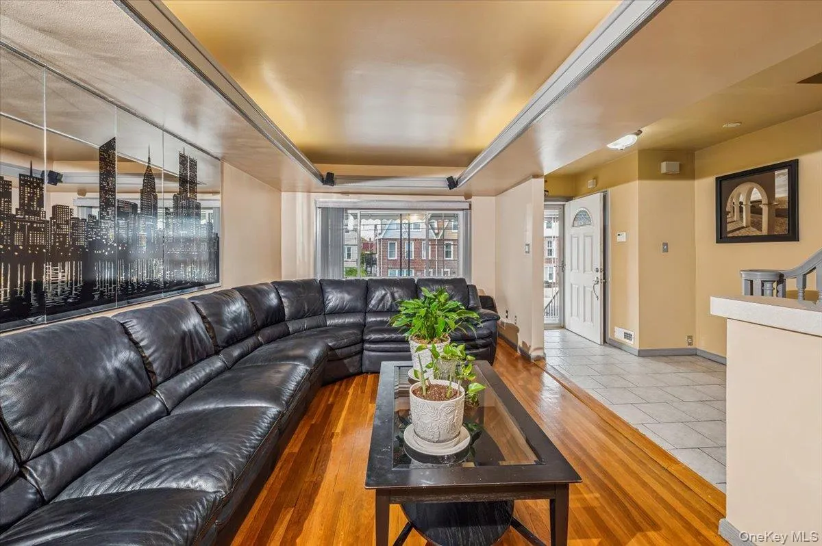 228 Calhoun Avenue, New York, NY, 4 Bedrooms Bedrooms, 7 Rooms Rooms,2 BathroomsBathrooms,Residential,For Rent,Calhoun,0,977782 228 Calhoun Avenue, New York, NY, 4 Bedrooms Bedrooms, 7 Rooms Rooms,2 BathroomsBathrooms,Residential,For Rent,Calhoun,0,977782