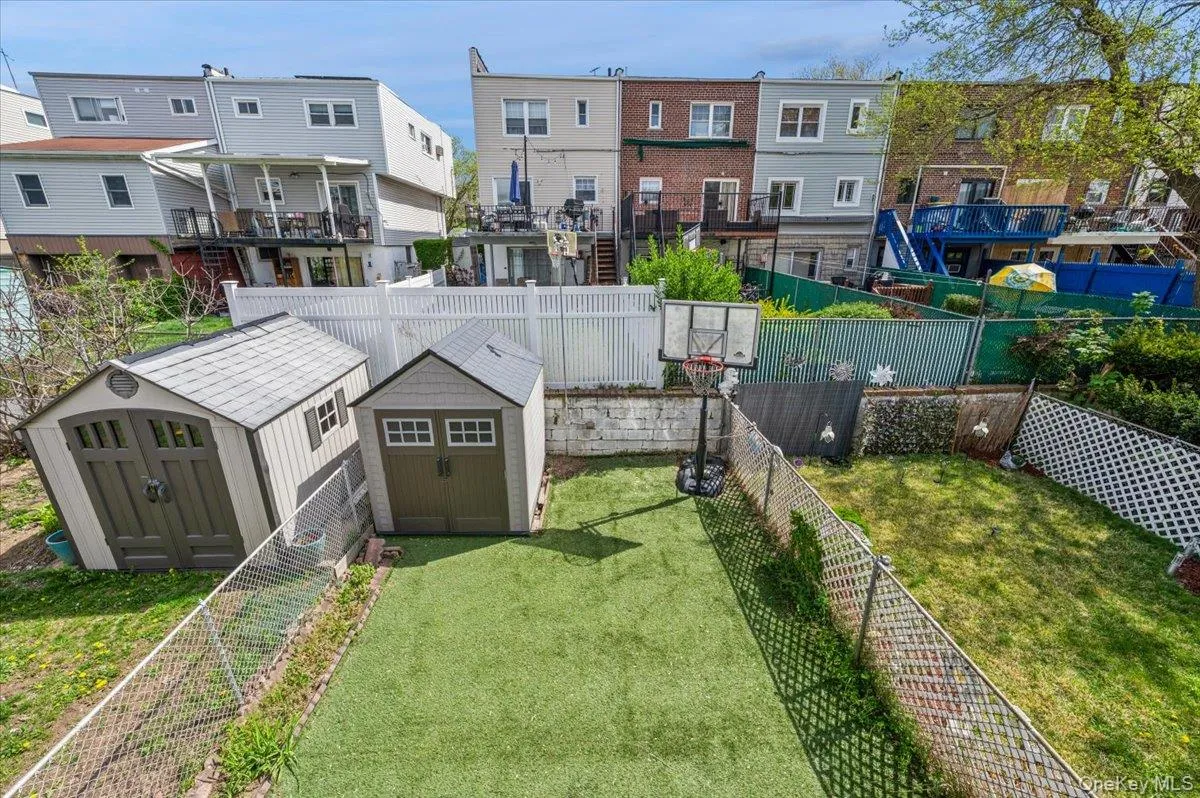 228 Calhoun Avenue, New York, NY, 4 Bedrooms Bedrooms, 7 Rooms Rooms,2 BathroomsBathrooms,Residential,For Rent,Calhoun,0,977782 228 Calhoun Avenue, New York, NY, 4 Bedrooms Bedrooms, 7 Rooms Rooms,2 BathroomsBathrooms,Residential,For Rent,Calhoun,0,977782