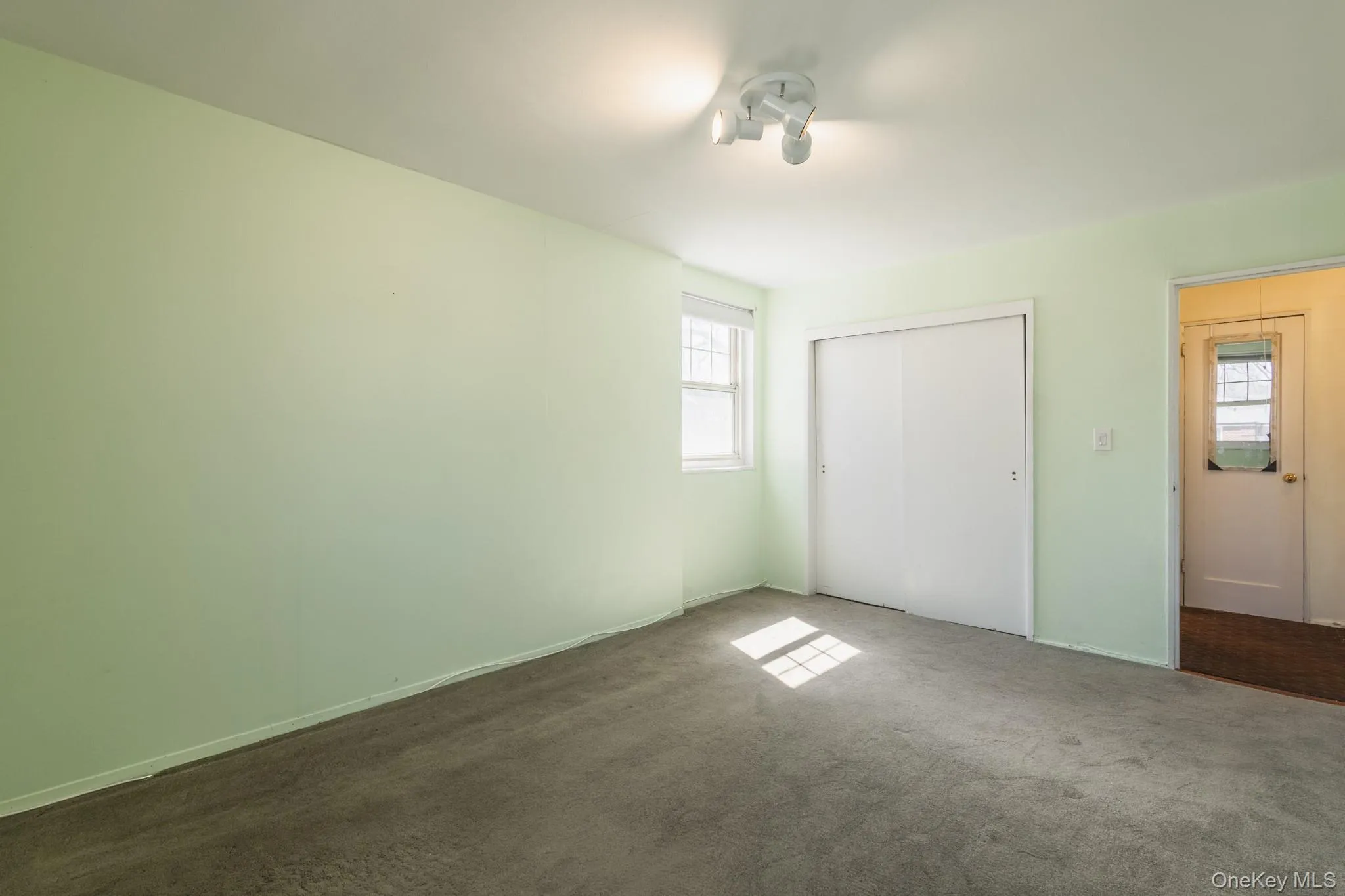 61-28 255th, New York, NY, 1 Bedroom Bedrooms, 3 Rooms Rooms,1 BathroomBathrooms,Residential,For Rent,255th,0,977796 61-28 255th, New York, NY, 1 Bedroom Bedrooms, 3 Rooms Rooms,1 BathroomBathrooms,Residential,For Rent,255th,0,977796
