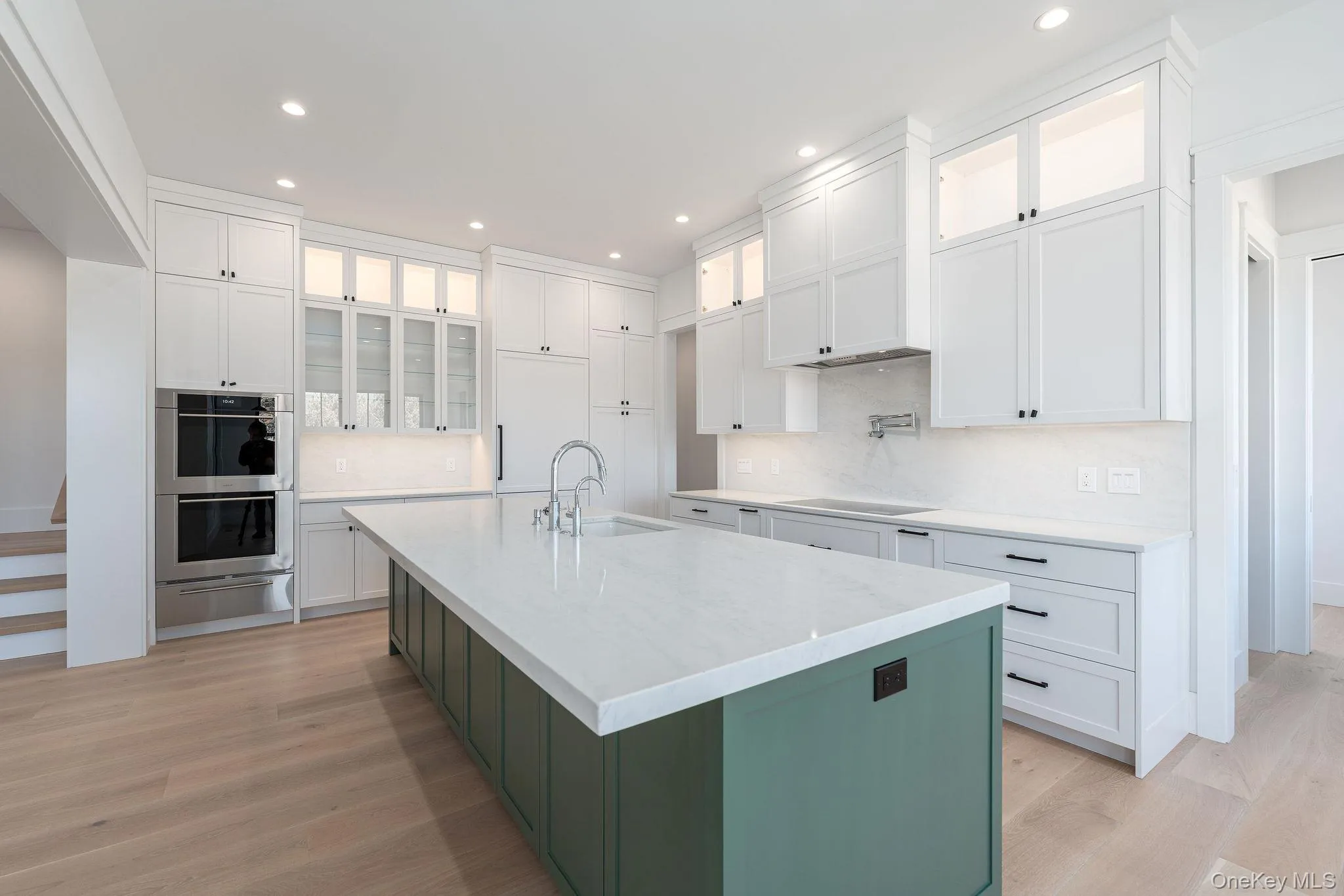 35 Club Drive, Riverhead, NY, 4 Bedrooms Bedrooms, 9 Rooms Rooms,3 BathroomsBathrooms,Residential,For Rent,Club,0,977813 35 Club Drive, Riverhead, NY, 4 Bedrooms Bedrooms, 9 Rooms Rooms,3 BathroomsBathrooms,Residential,For Rent,Club,0,977813
