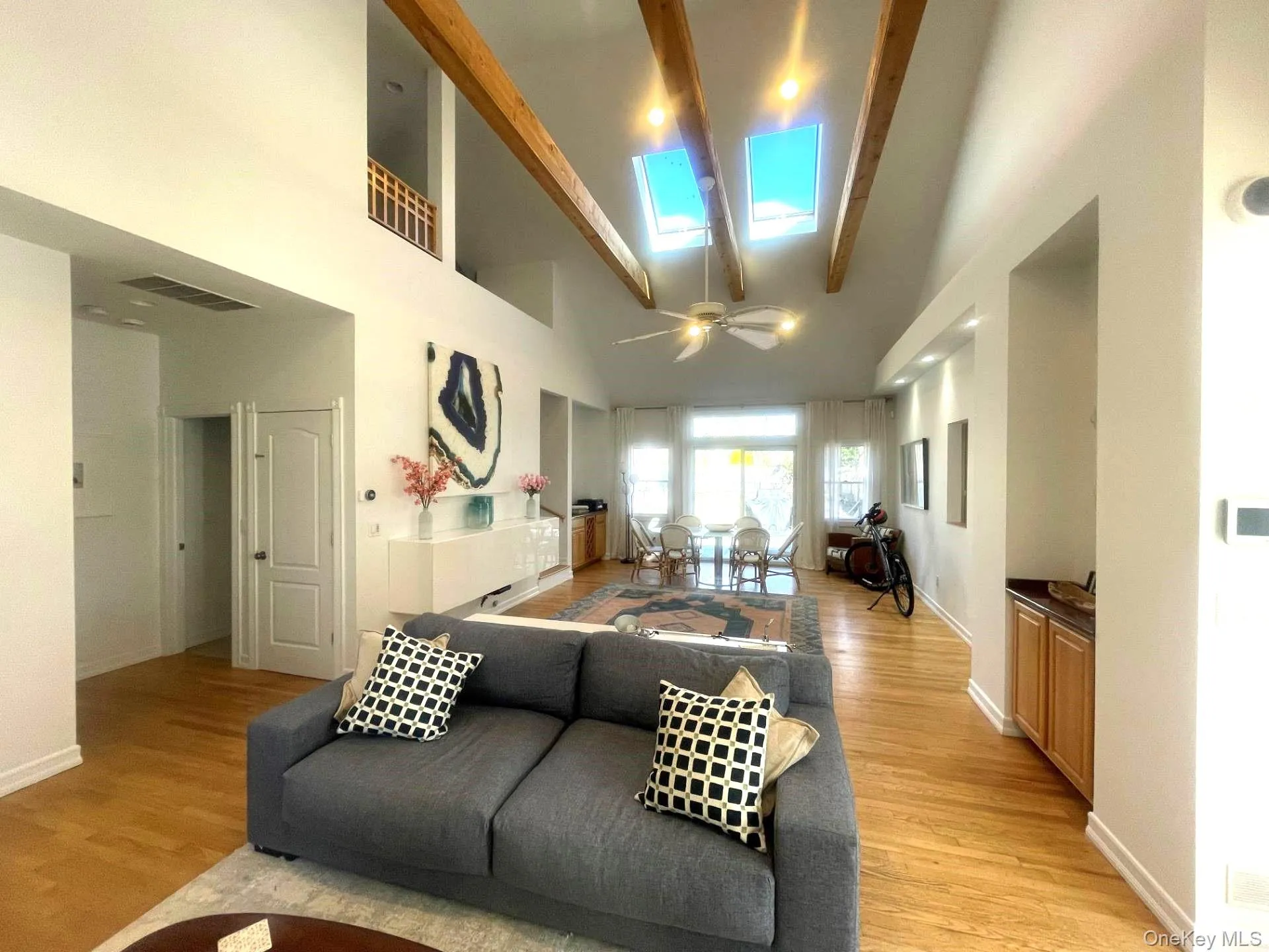 35 Maple Street, Southampton, NY, 3 Bedrooms Bedrooms, 7 Rooms Rooms,2 BathroomsBathrooms,Residential Lease,For Rent,Maple,0,977819 35 Maple Street, Southampton, NY, 3 Bedrooms Bedrooms, 7 Rooms Rooms,2 BathroomsBathrooms,Residential Lease,For Rent,Maple,0,977819