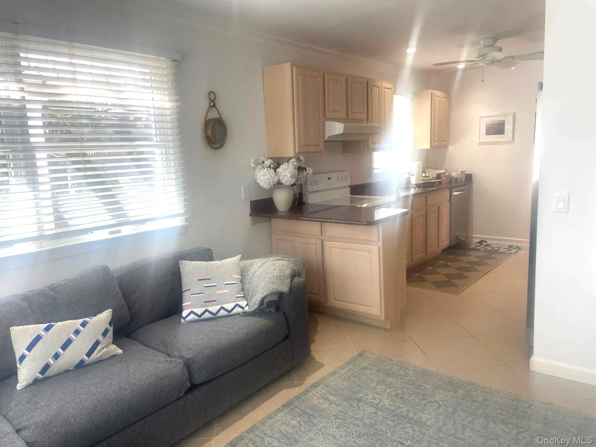 35 Maple Street, Southampton, NY, 3 Bedrooms Bedrooms, 7 Rooms Rooms,2 BathroomsBathrooms,Residential Lease,For Rent,Maple,0,977819 35 Maple Street, Southampton, NY, 3 Bedrooms Bedrooms, 7 Rooms Rooms,2 BathroomsBathrooms,Residential Lease,For Rent,Maple,0,977819