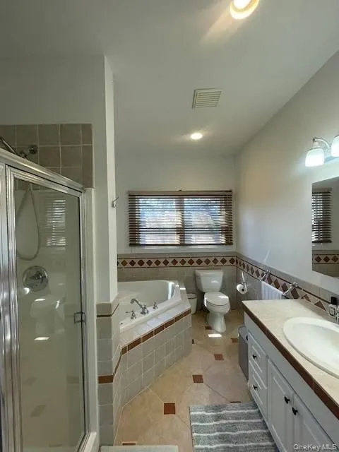 35 Maple Street, Southampton, NY, 3 Bedrooms Bedrooms, 7 Rooms Rooms,2 BathroomsBathrooms,Residential Lease,For Rent,Maple,0,977819 35 Maple Street, Southampton, NY, 3 Bedrooms Bedrooms, 7 Rooms Rooms,2 BathroomsBathrooms,Residential Lease,For Rent,Maple,0,977819