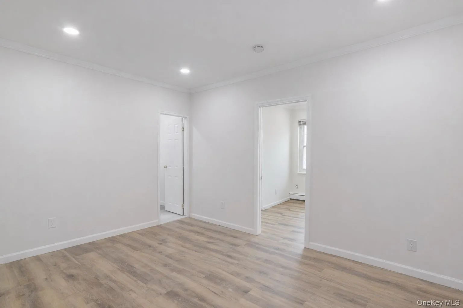 21-29 Audrey Avenue, Oyster Bay, NY, 1 Bedroom Bedrooms, 3 Rooms Rooms,1 BathroomBathrooms,Residential Lease,For Rent,Audrey,0,977837 21-29 Audrey Avenue, Oyster Bay, NY, 1 Bedroom Bedrooms, 3 Rooms Rooms,1 BathroomBathrooms,Residential Lease,For Rent,Audrey,0,977837