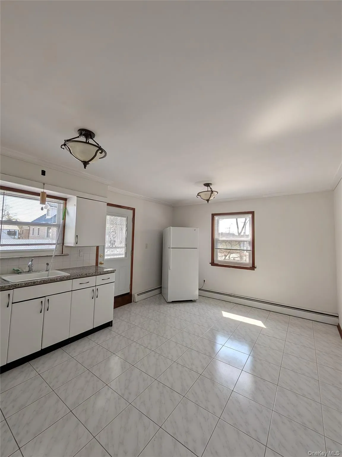 178-05 69th Avenue, New York, NY, 2 Bedrooms Bedrooms, 3 Rooms Rooms,1 BathroomBathrooms,Residential Lease,For Rent,69th,0,977874 178-05 69th Avenue, New York, NY, 2 Bedrooms Bedrooms, 3 Rooms Rooms,1 BathroomBathrooms,Residential Lease,For Rent,69th,0,977874