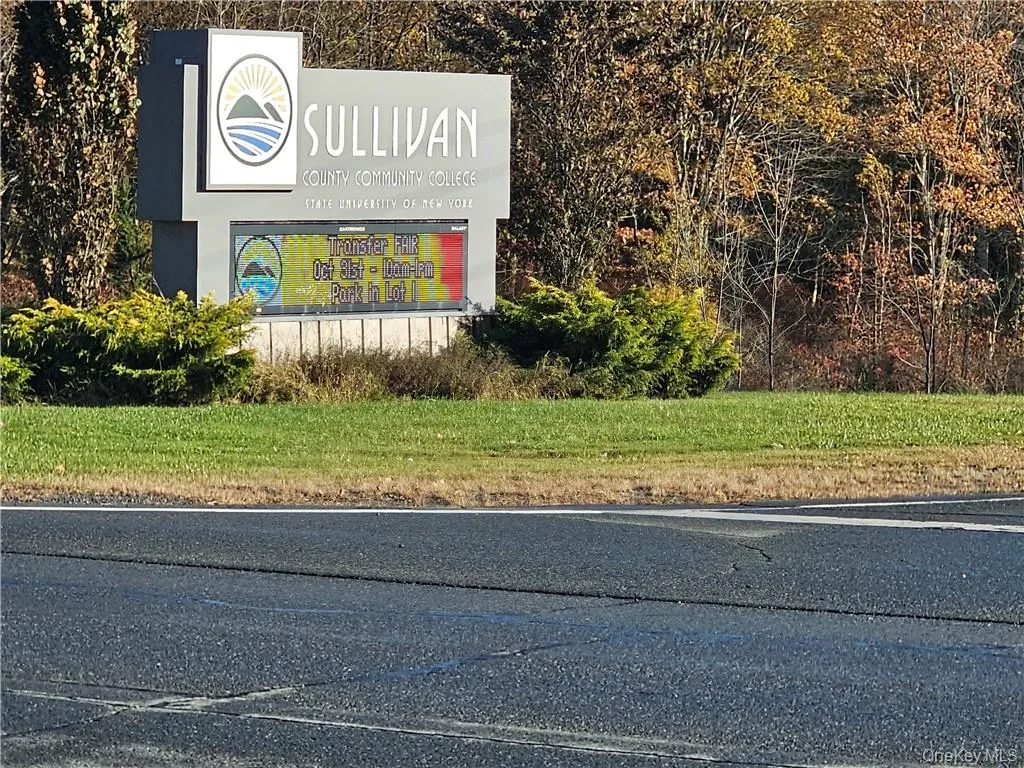 State University of NY Sullivan CCC 5 min drive State University of NY Sullivan CCC 5 min drive