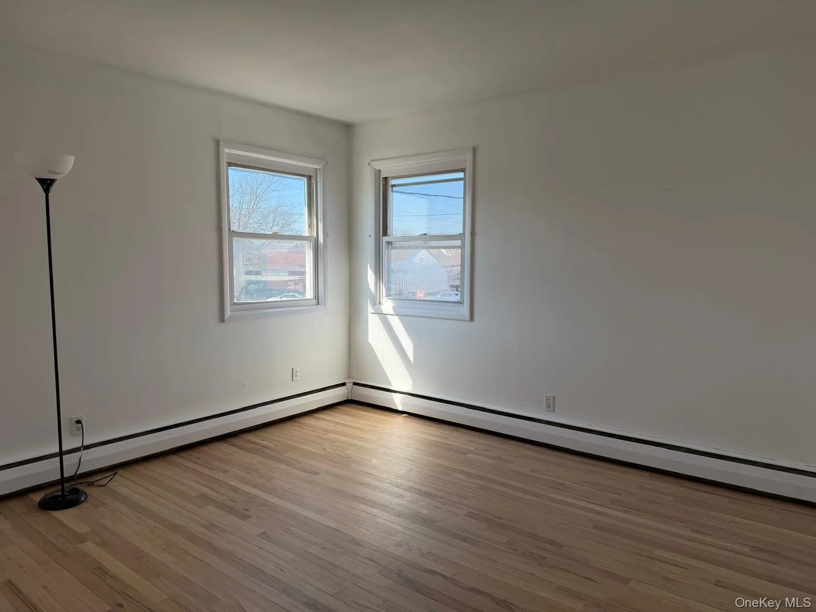 1 Munro Blvd Boulevard, Hempstead, NY, 3 Bedrooms Bedrooms, 5 Rooms Rooms,1 BathroomBathrooms,Residential Lease,For Rent,Munro Blvd,0,977909 1 Munro Blvd Boulevard, Hempstead, NY, 3 Bedrooms Bedrooms, 5 Rooms Rooms,1 BathroomBathrooms,Residential Lease,For Rent,Munro Blvd,0,977909