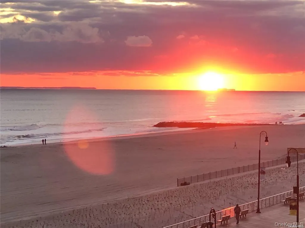 170 Broadway, Long Beach, NY, 1 Bedroom Bedrooms, 3 Rooms Rooms,1 BathroomBathrooms,Residential Lease,For Rent,Broadway,0,977936 170 Broadway, Long Beach, NY, 1 Bedroom Bedrooms, 3 Rooms Rooms,1 BathroomBathrooms,Residential Lease,For Rent,Broadway,0,977936