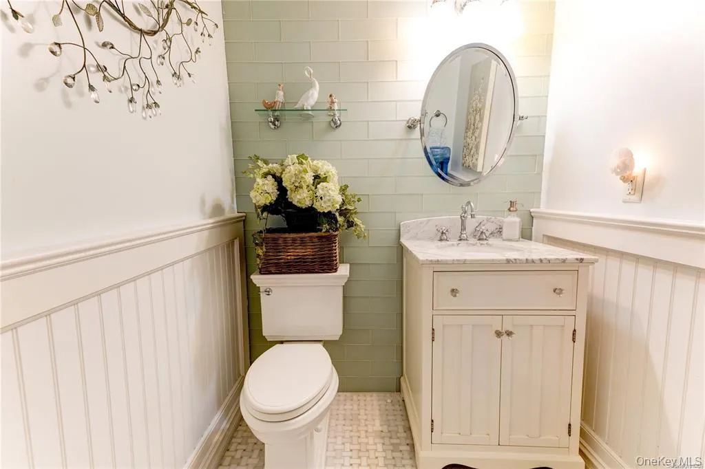 170 Broadway, Long Beach, NY, 1 Bedroom Bedrooms, 3 Rooms Rooms,1 BathroomBathrooms,Residential Lease,For Rent,Broadway,0,977936 170 Broadway, Long Beach, NY, 1 Bedroom Bedrooms, 3 Rooms Rooms,1 BathroomBathrooms,Residential Lease,For Rent,Broadway,0,977936