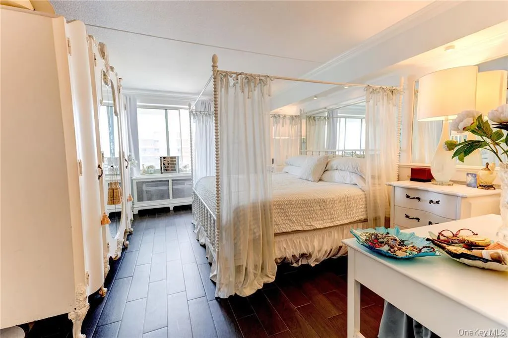 170 Broadway, Long Beach, NY, 1 Bedroom Bedrooms, 3 Rooms Rooms,1 BathroomBathrooms,Residential Lease,For Rent,Broadway,0,977936 170 Broadway, Long Beach, NY, 1 Bedroom Bedrooms, 3 Rooms Rooms,1 BathroomBathrooms,Residential Lease,For Rent,Broadway,0,977936