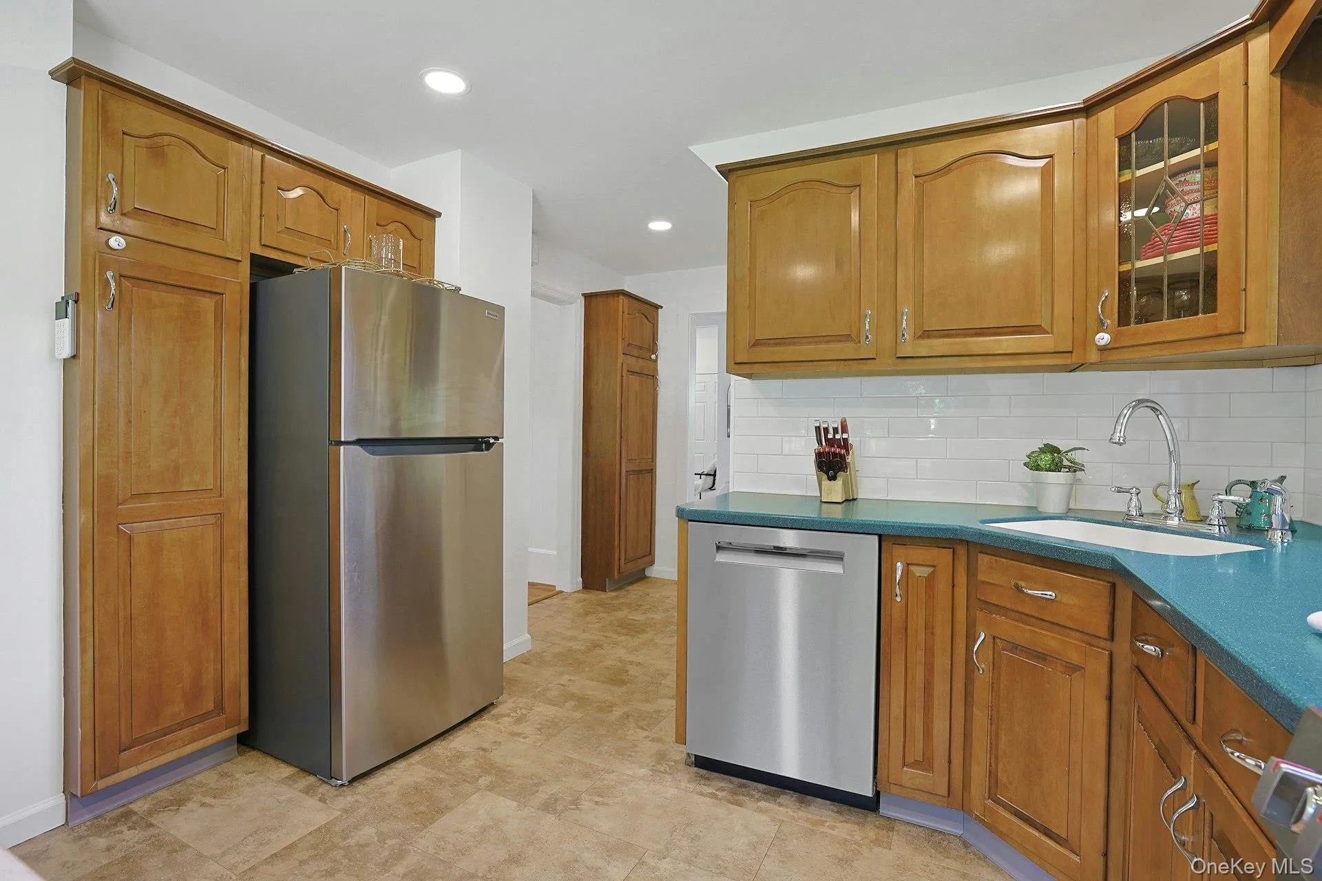 253 Maple Road, Clarkstown, NY, 3 Bedrooms Bedrooms, 7 Rooms Rooms,1 BathroomBathrooms,Residential,For Rent,Maple,0,977938 253 Maple Road, Clarkstown, NY, 3 Bedrooms Bedrooms, 7 Rooms Rooms,1 BathroomBathrooms,Residential,For Rent,Maple,0,977938
