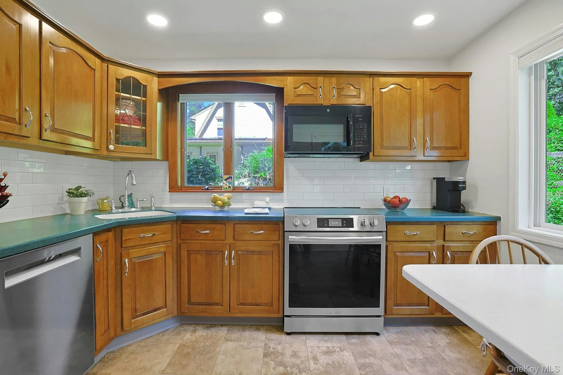 253 Maple Road, Clarkstown, NY, 3 Bedrooms Bedrooms, 7 Rooms Rooms,1 BathroomBathrooms,Residential,For Rent,Maple,0,977938 253 Maple Road, Clarkstown, NY, 3 Bedrooms Bedrooms, 7 Rooms Rooms,1 BathroomBathrooms,Residential,For Rent,Maple,0,977938