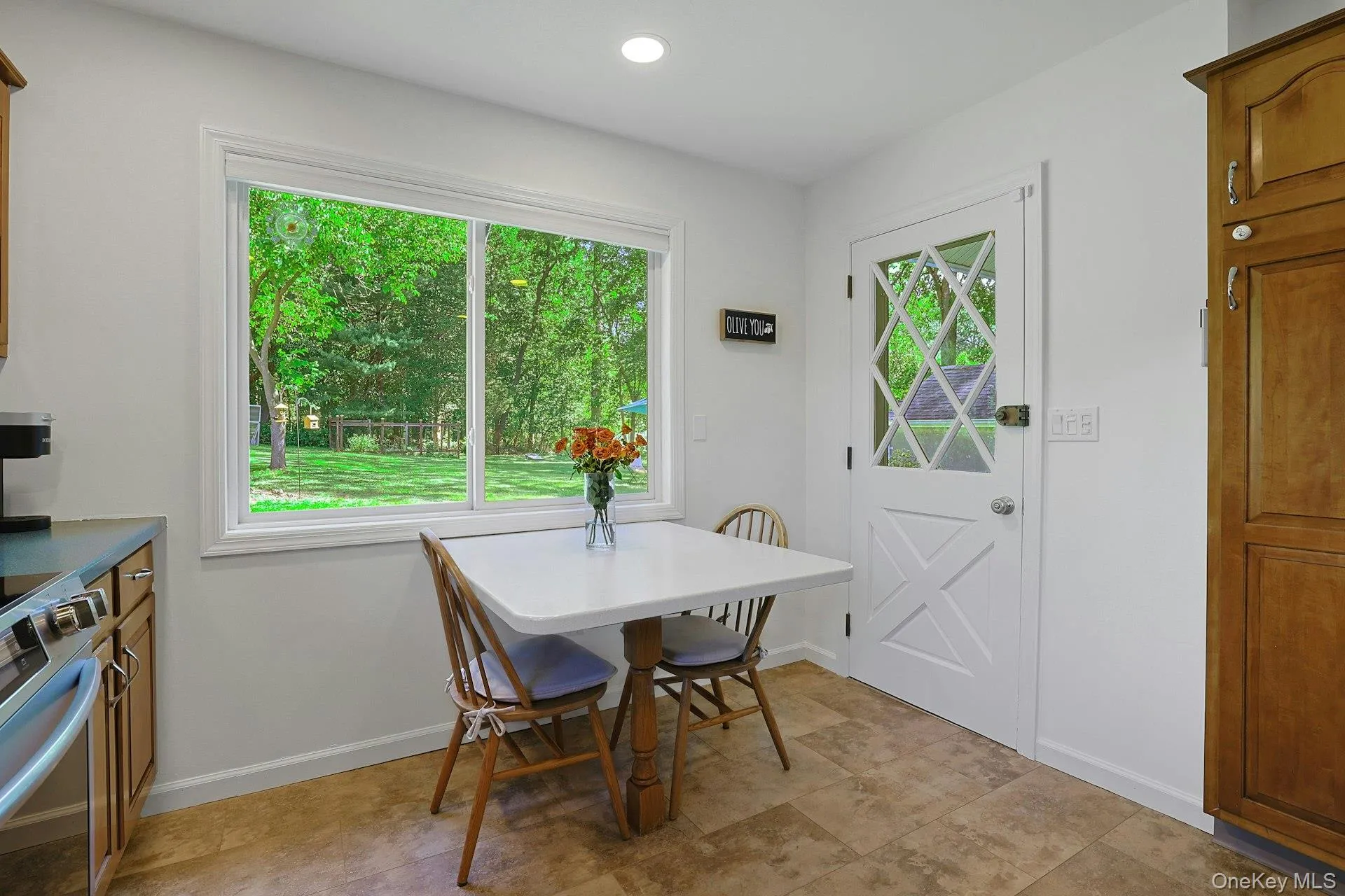 253 Maple Road, Clarkstown, NY, 3 Bedrooms Bedrooms, 7 Rooms Rooms,1 BathroomBathrooms,Residential,For Rent,Maple,0,977938 253 Maple Road, Clarkstown, NY, 3 Bedrooms Bedrooms, 7 Rooms Rooms,1 BathroomBathrooms,Residential,For Rent,Maple,0,977938