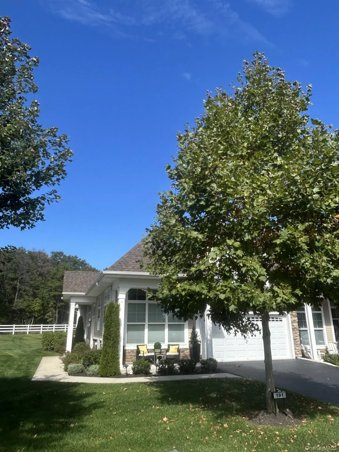 191 Belmont Circle, Brookhaven, NY, 3 Bedrooms Bedrooms, 7 Rooms Rooms,2 BathroomsBathrooms,Residential,For Rent,Belmont,0,977952 191 Belmont Circle, Brookhaven, NY, 3 Bedrooms Bedrooms, 7 Rooms Rooms,2 BathroomsBathrooms,Residential,For Rent,Belmont,0,977952