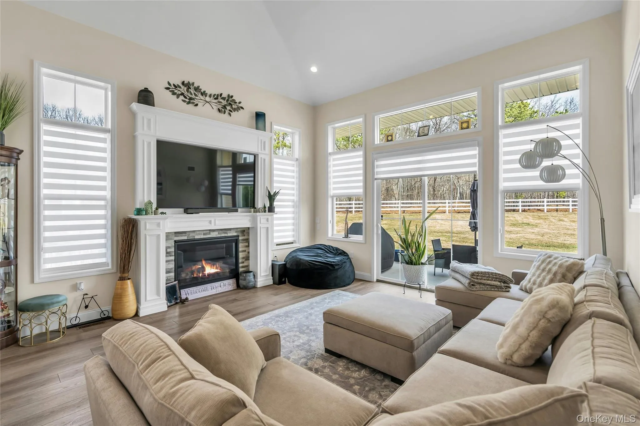 191 Belmont Circle, Brookhaven, NY, 3 Bedrooms Bedrooms, 7 Rooms Rooms,2 BathroomsBathrooms,Residential,For Rent,Belmont,0,KEY977952 191 Belmont Circle, Brookhaven, NY, 3 Bedrooms Bedrooms, 7 Rooms Rooms,2 BathroomsBathrooms,Residential,For Rent,Belmont,0,KEY977952