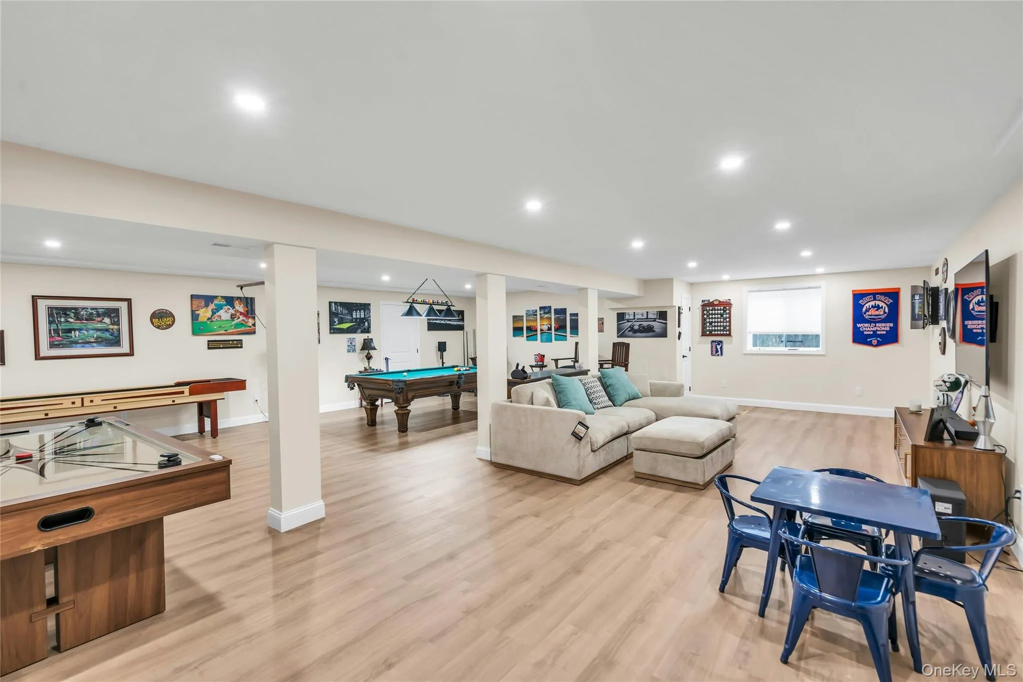 191 Belmont Circle, Brookhaven, NY, 3 Bedrooms Bedrooms, 7 Rooms Rooms,2 BathroomsBathrooms,Residential,For Rent,Belmont,0,KEY977952 191 Belmont Circle, Brookhaven, NY, 3 Bedrooms Bedrooms, 7 Rooms Rooms,2 BathroomsBathrooms,Residential,For Rent,Belmont,0,KEY977952