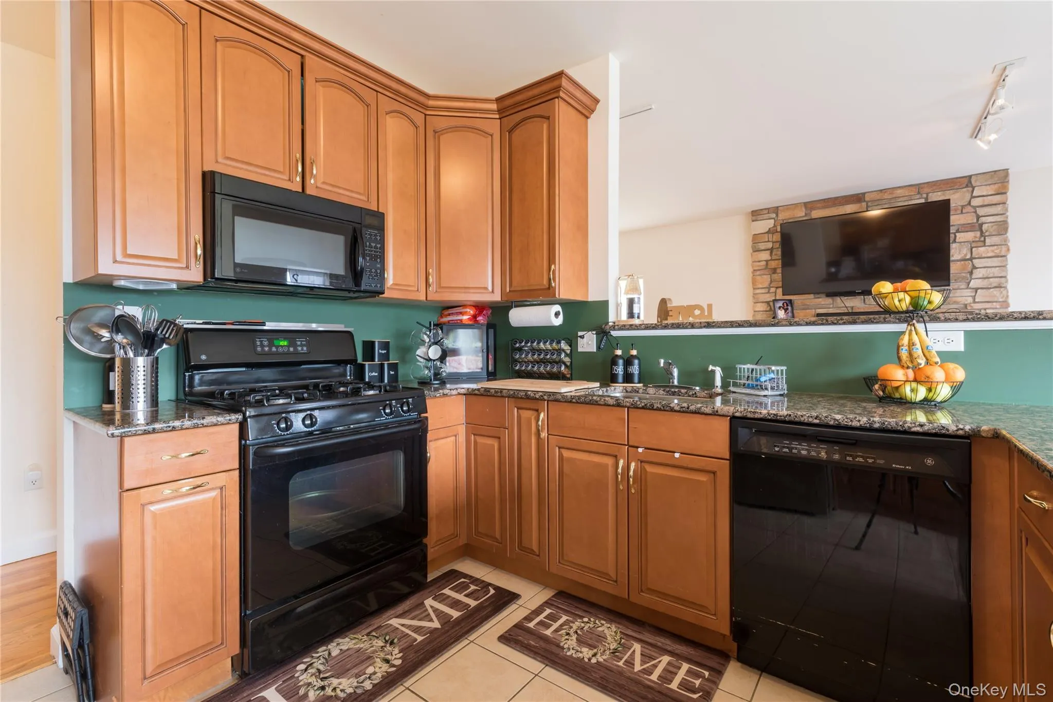 8 White Birch Way, Fishkill, NY, 3 Bedrooms Bedrooms, 11 Rooms Rooms,3 BathroomsBathrooms,Residential,For Rent,White Birch,0,977954 8 White Birch Way, Fishkill, NY, 3 Bedrooms Bedrooms, 11 Rooms Rooms,3 BathroomsBathrooms,Residential,For Rent,White Birch,0,977954