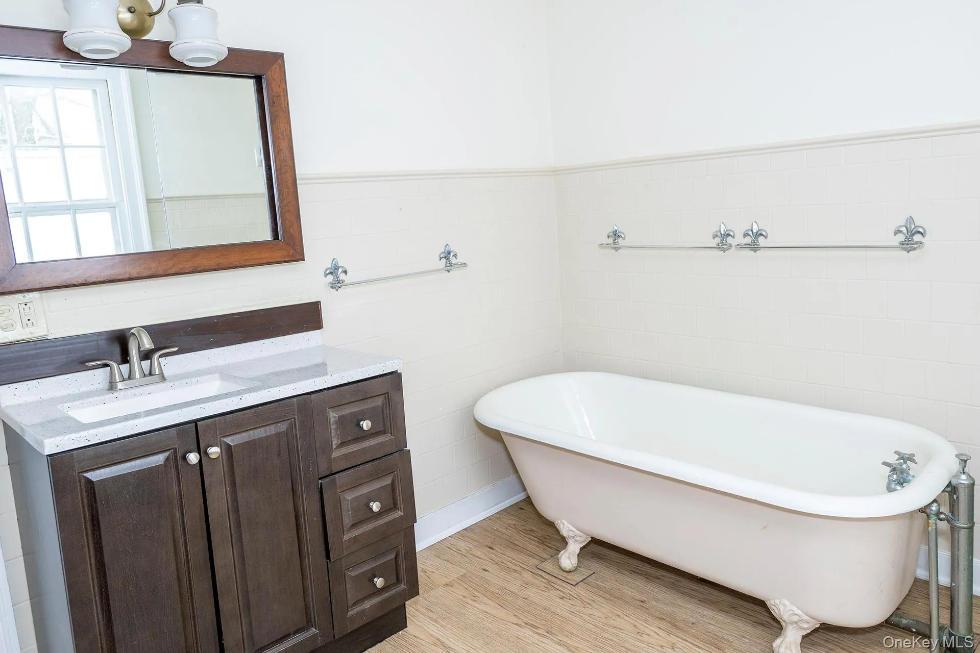 79 Camby Road, Washington, NY, 4 Bedrooms Bedrooms, 11 Rooms Rooms,3 BathroomsBathrooms,Residential Lease,For Rent,Camby,0,977961 79 Camby Road, Washington, NY, 4 Bedrooms Bedrooms, 11 Rooms Rooms,3 BathroomsBathrooms,Residential Lease,For Rent,Camby,0,977961