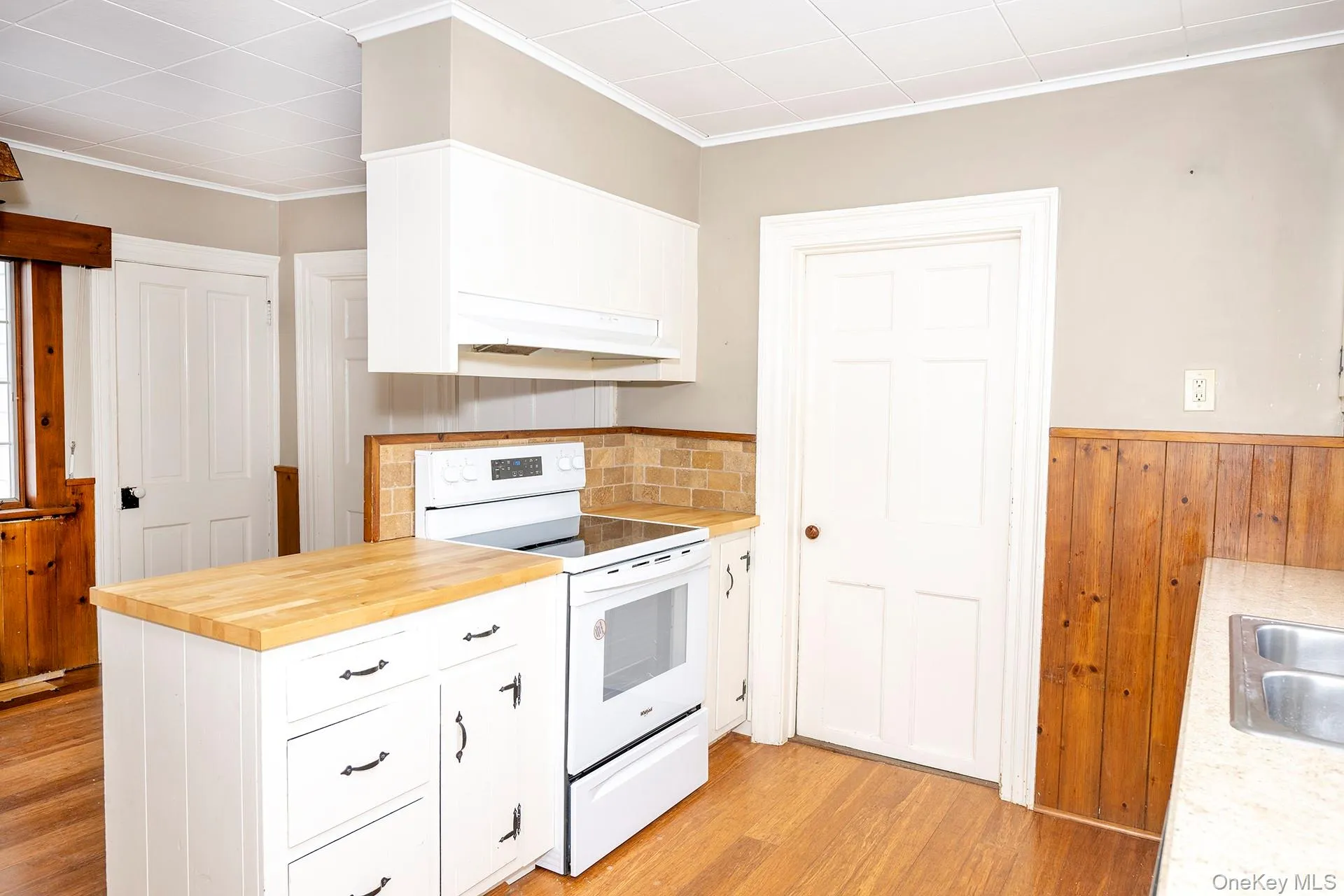 79 Camby Road, Washington, NY, 4 Bedrooms Bedrooms, 11 Rooms Rooms,3 BathroomsBathrooms,Residential Lease,For Rent,Camby,0,977961 79 Camby Road, Washington, NY, 4 Bedrooms Bedrooms, 11 Rooms Rooms,3 BathroomsBathrooms,Residential Lease,For Rent,Camby,0,977961