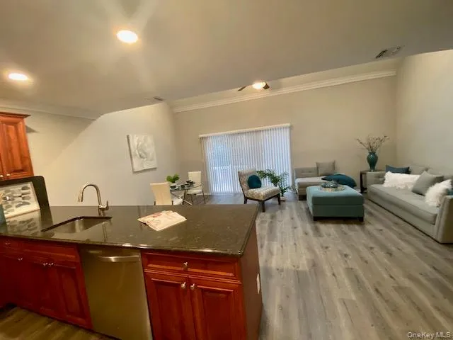 40 Neal, Brookhaven, NY, 1 Bedroom Bedrooms, 5 Rooms Rooms,2 BathroomsBathrooms,Residential Lease,For Rent,Neal,0,977968 40 Neal, Brookhaven, NY, 1 Bedroom Bedrooms, 5 Rooms Rooms,2 BathroomsBathrooms,Residential Lease,For Rent,Neal,0,977968