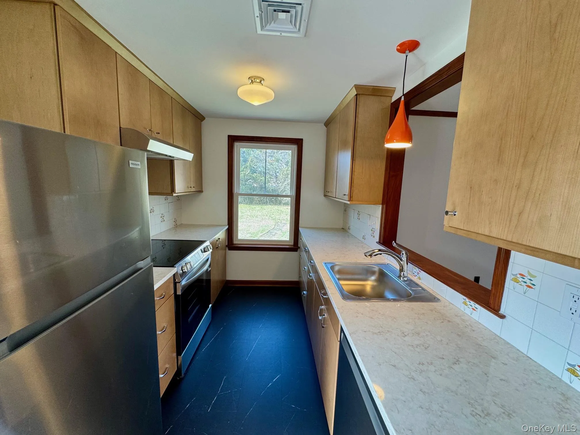 34 Union Avenue, Brookhaven, NY, 2 Bedrooms Bedrooms, 3 Rooms Rooms,1 BathroomBathrooms,Residential Lease,For Rent,Union,0,977985 34 Union Avenue, Brookhaven, NY, 2 Bedrooms Bedrooms, 3 Rooms Rooms,1 BathroomBathrooms,Residential Lease,For Rent,Union,0,977985