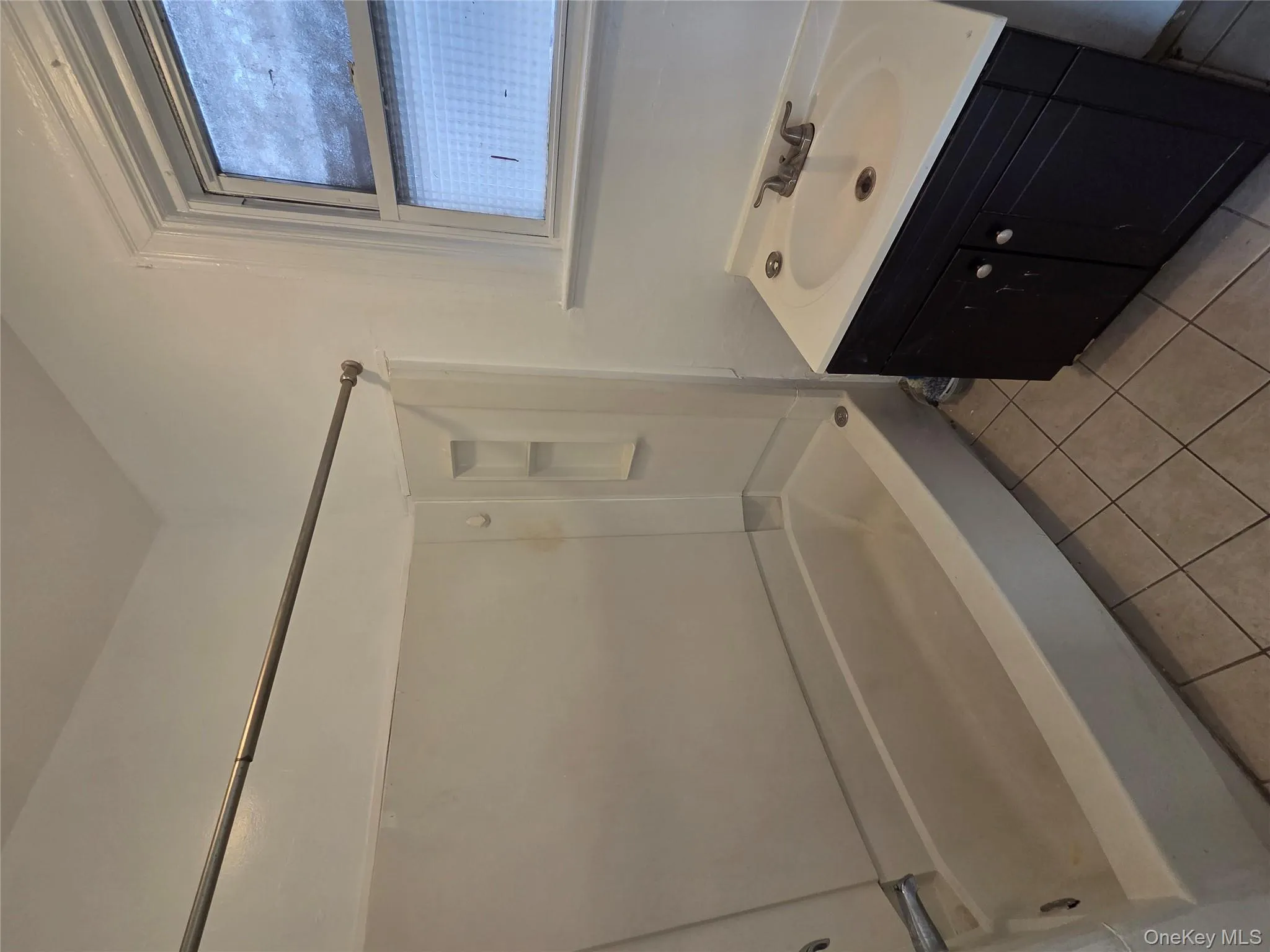 3561 Ropes Avenue, New York, NY, 3 Bedrooms Bedrooms, 5 Rooms Rooms,1 BathroomBathrooms,Residential Lease,For Rent,Ropes,0,977994 3561 Ropes Avenue, New York, NY, 3 Bedrooms Bedrooms, 5 Rooms Rooms,1 BathroomBathrooms,Residential Lease,For Rent,Ropes,0,977994