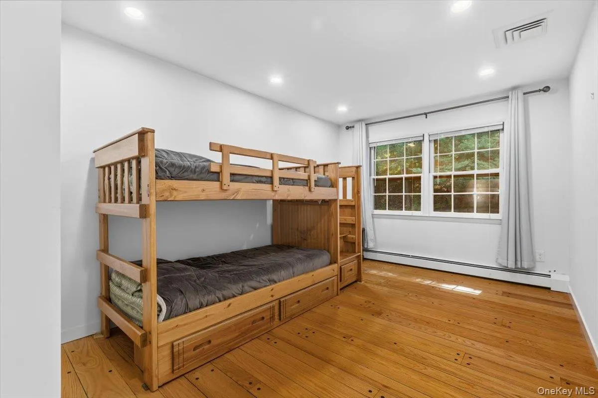Alternate view of second bedroom. Alternate view of second bedroom.