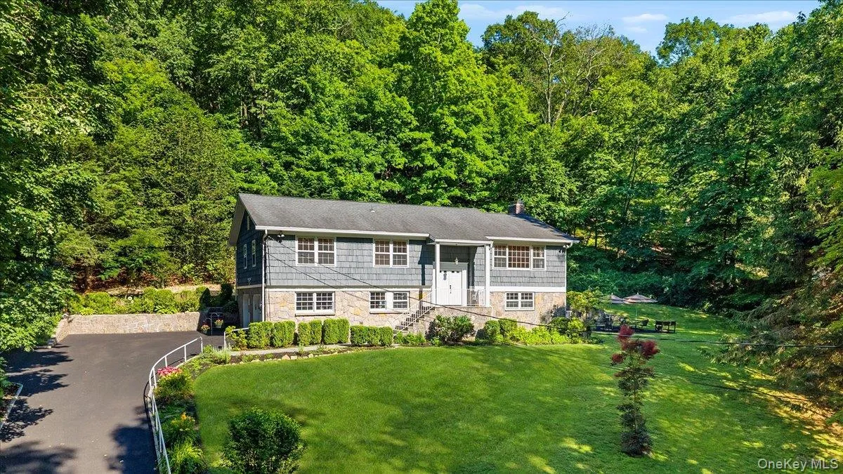 Welcome home to 46 Bacon Hill Rd, with stone and cedar siding, and a brand new driveway. Just pack your bags and move right in. Welcome home to 46 Bacon Hill Rd, with stone and cedar siding, and a brand new driveway. Just pack your bags and move right in.