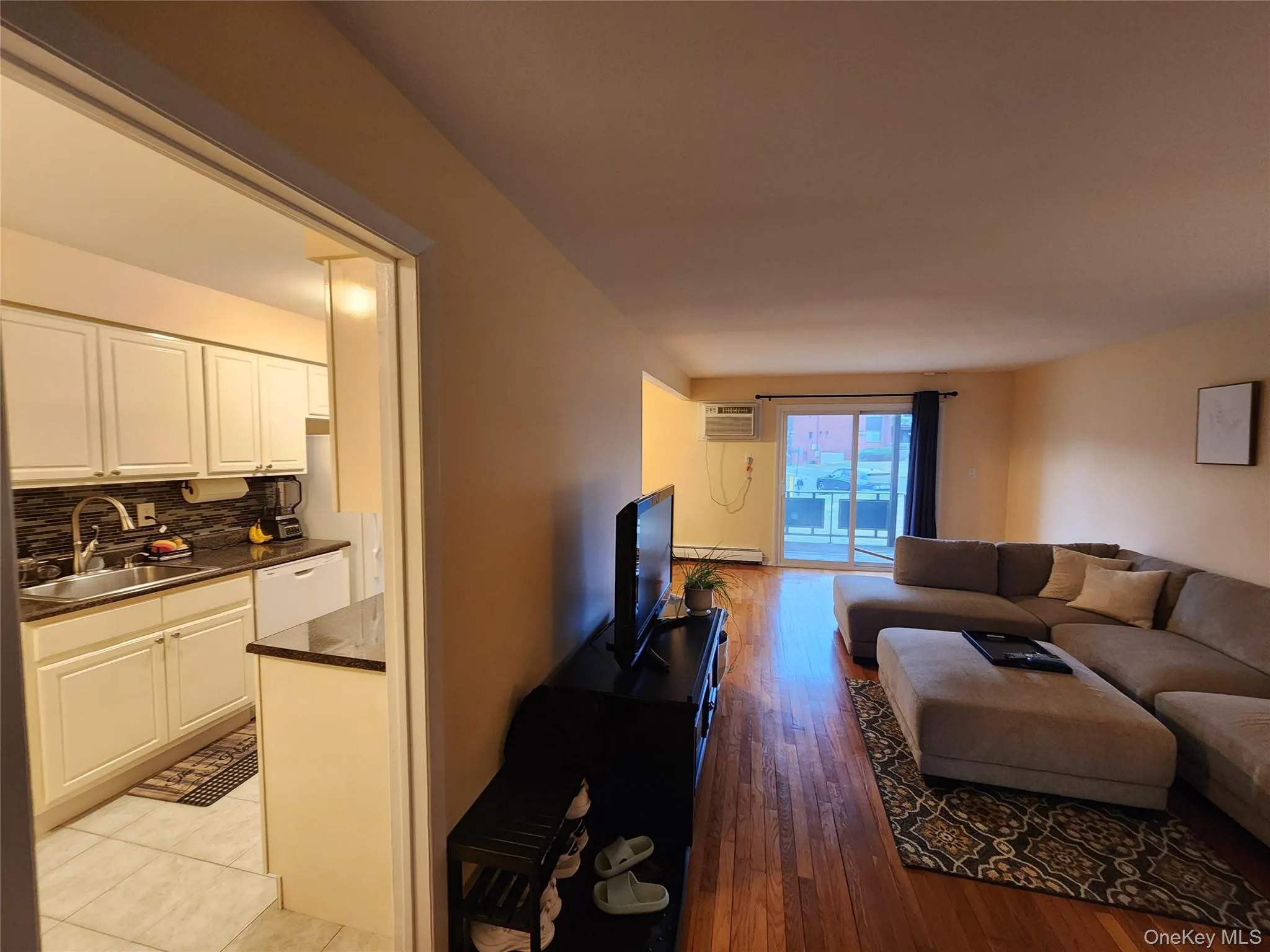 6 Charles Lane, Haverstraw, NY, 1 Bedroom Bedrooms, 5 Rooms Rooms,1 BathroomBathrooms,Residential Lease,For Rent,Charles,0,978013 6 Charles Lane, Haverstraw, NY, 1 Bedroom Bedrooms, 5 Rooms Rooms,1 BathroomBathrooms,Residential Lease,For Rent,Charles,0,978013