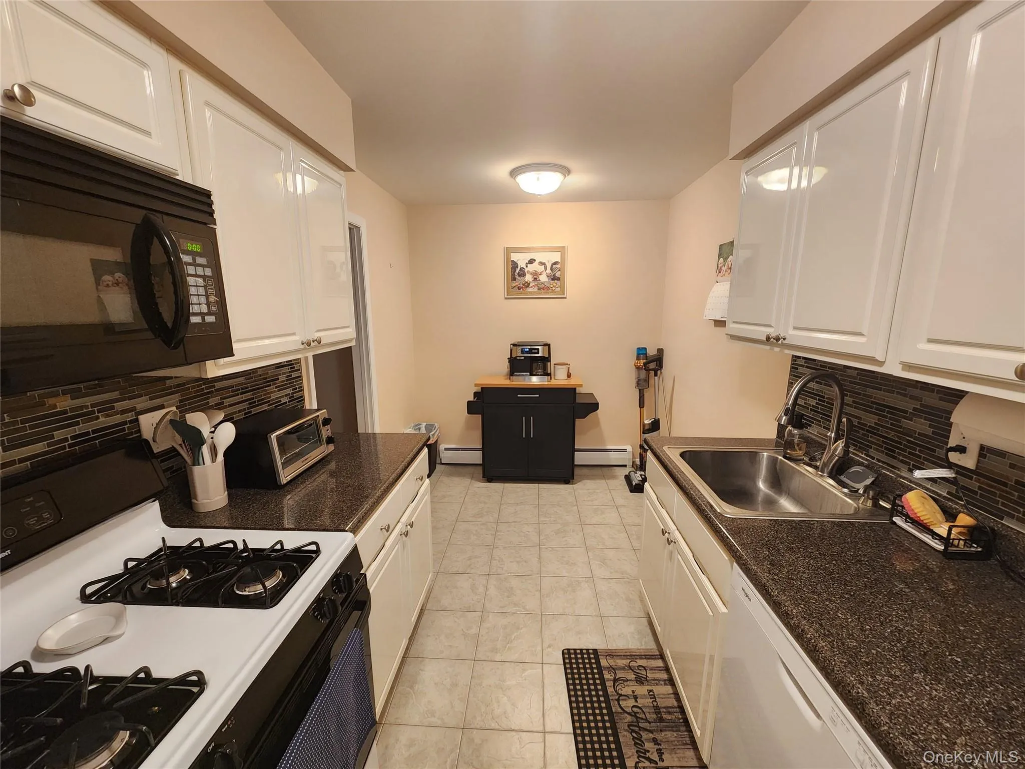 6 Charles Lane, Haverstraw, NY, 1 Bedroom Bedrooms, 5 Rooms Rooms,1 BathroomBathrooms,Residential Lease,For Rent,Charles,0,978013 6 Charles Lane, Haverstraw, NY, 1 Bedroom Bedrooms, 5 Rooms Rooms,1 BathroomBathrooms,Residential Lease,For Rent,Charles,0,978013