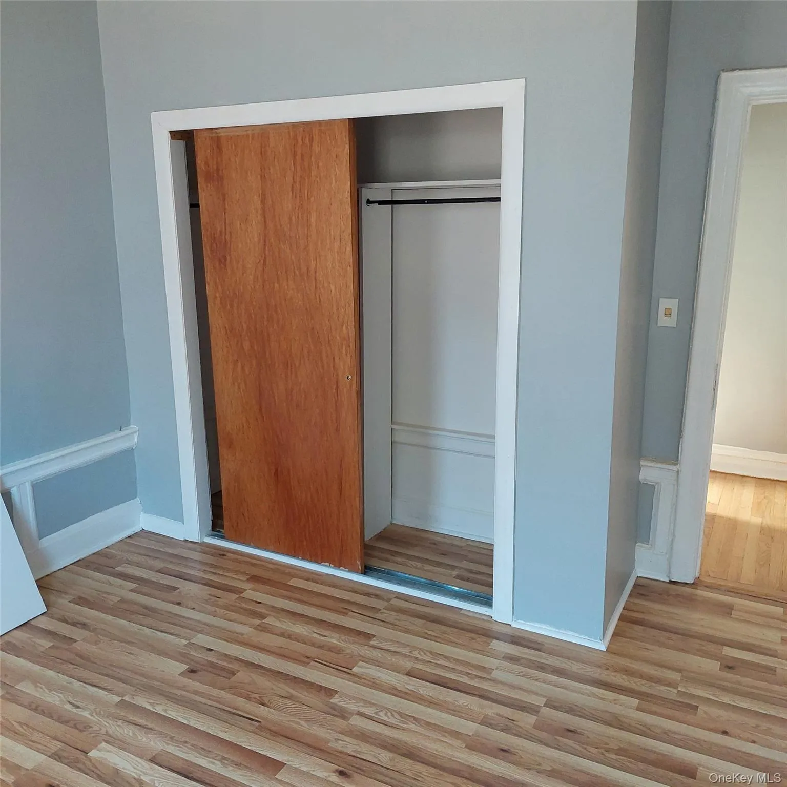 699 Hinsdale Street, New York, NY, 1 Bedroom Bedrooms, 4 Rooms Rooms,1 BathroomBathrooms,Residential Lease,For Rent,Hinsdale,0,978032 699 Hinsdale Street, New York, NY, 1 Bedroom Bedrooms, 4 Rooms Rooms,1 BathroomBathrooms,Residential Lease,For Rent,Hinsdale,0,978032