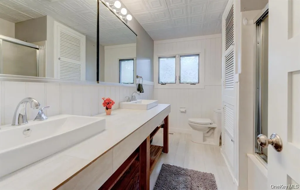 20 Cherry Lane, Oyster Bay, NY, 4 Bedrooms Bedrooms, 8 Rooms Rooms,3 BathroomsBathrooms,Residential Lease,For Rent,Cherry,0,978039 20 Cherry Lane, Oyster Bay, NY, 4 Bedrooms Bedrooms, 8 Rooms Rooms,3 BathroomsBathrooms,Residential Lease,For Rent,Cherry,0,978039