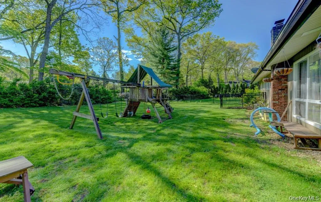 20 Cherry Lane, Oyster Bay, NY, 4 Bedrooms Bedrooms, 8 Rooms Rooms,3 BathroomsBathrooms,Residential Lease,For Rent,Cherry,0,978039 20 Cherry Lane, Oyster Bay, NY, 4 Bedrooms Bedrooms, 8 Rooms Rooms,3 BathroomsBathrooms,Residential Lease,For Rent,Cherry,0,978039