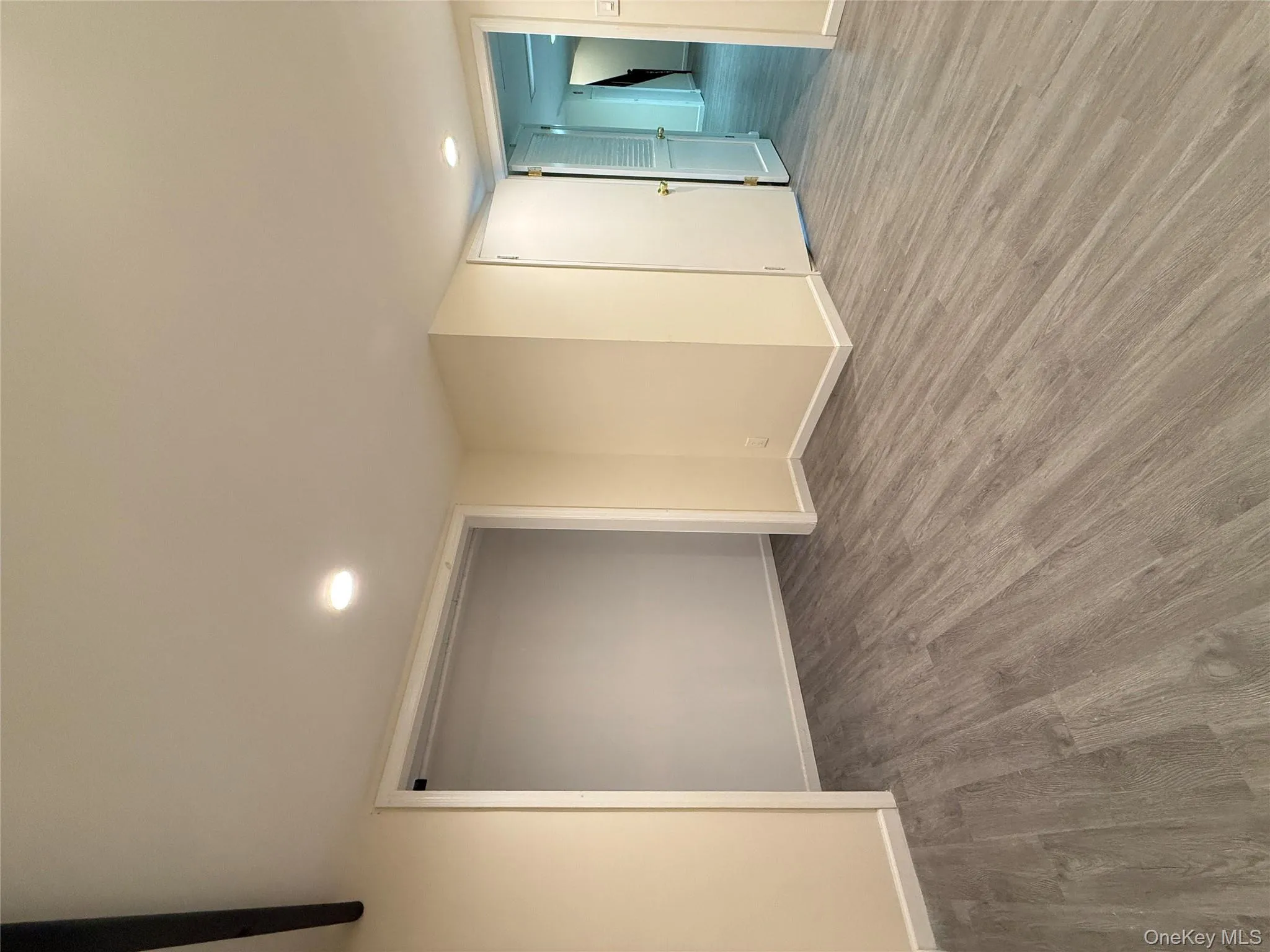 660 10th Street, North Hempstead, NY, 3 Bedrooms Bedrooms, 7 Rooms Rooms,2 BathroomsBathrooms,Residential Lease,For Rent,10th,0,978056 660 10th Street, North Hempstead, NY, 3 Bedrooms Bedrooms, 7 Rooms Rooms,2 BathroomsBathrooms,Residential Lease,For Rent,10th,0,978056