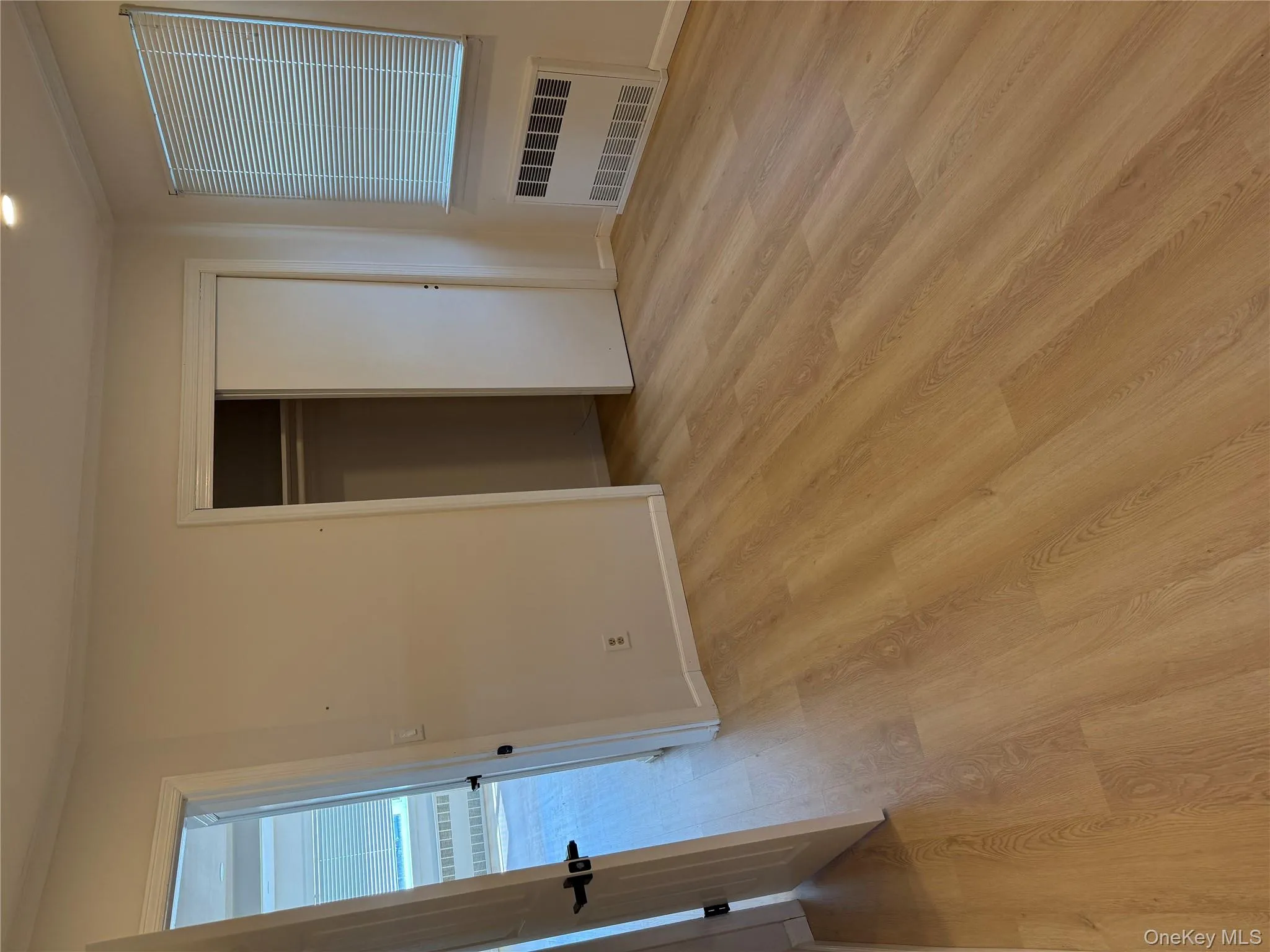 660 10th Street, North Hempstead, NY, 3 Bedrooms Bedrooms, 7 Rooms Rooms,2 BathroomsBathrooms,Residential Lease,For Rent,10th,0,978056 660 10th Street, North Hempstead, NY, 3 Bedrooms Bedrooms, 7 Rooms Rooms,2 BathroomsBathrooms,Residential Lease,For Rent,10th,0,978056