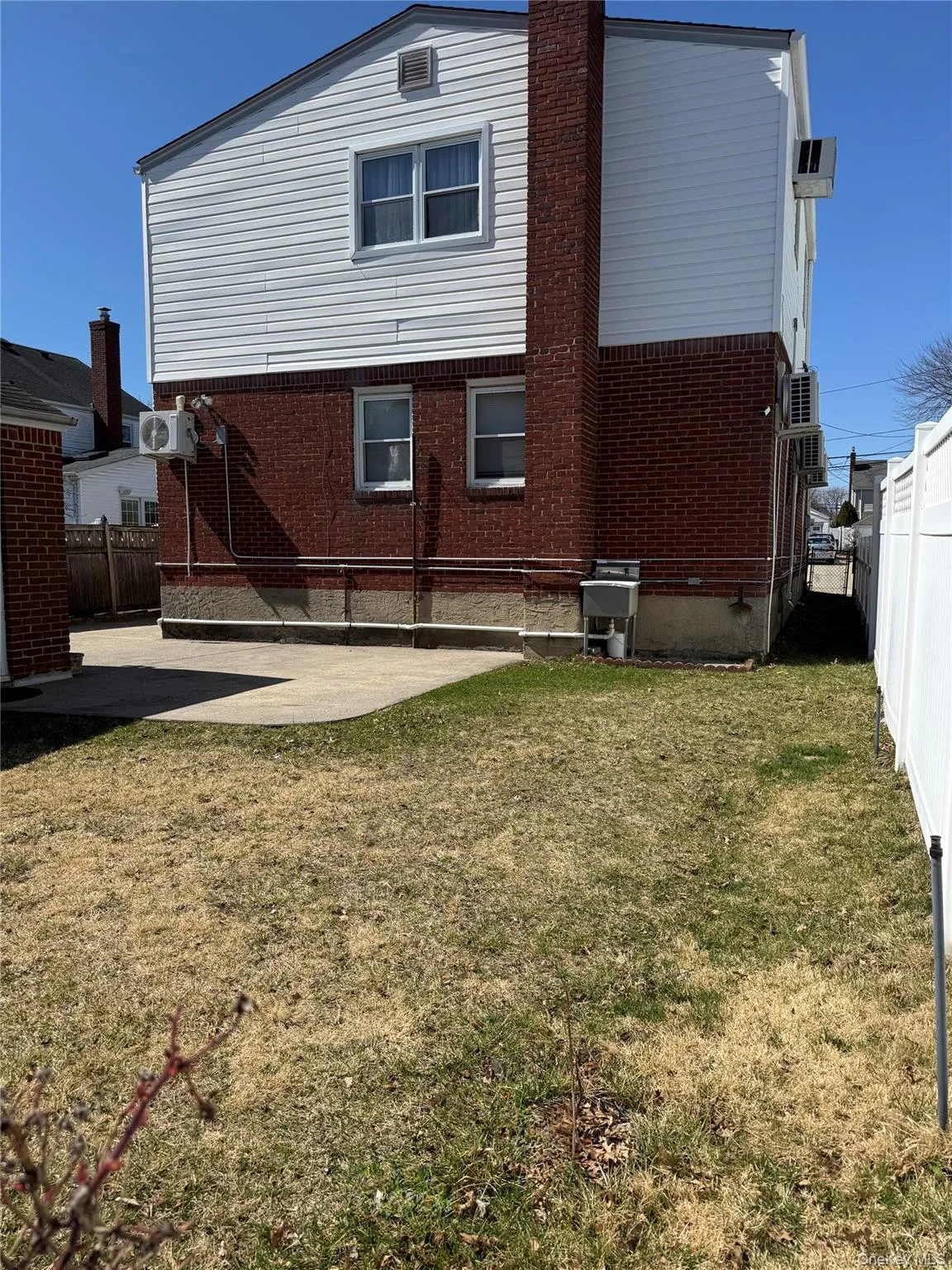 660 10th Street, North Hempstead, NY, 3 Bedrooms Bedrooms, 7 Rooms Rooms,2 BathroomsBathrooms,Residential Lease,For Rent,10th,0,978056 660 10th Street, North Hempstead, NY, 3 Bedrooms Bedrooms, 7 Rooms Rooms,2 BathroomsBathrooms,Residential Lease,For Rent,10th,0,978056