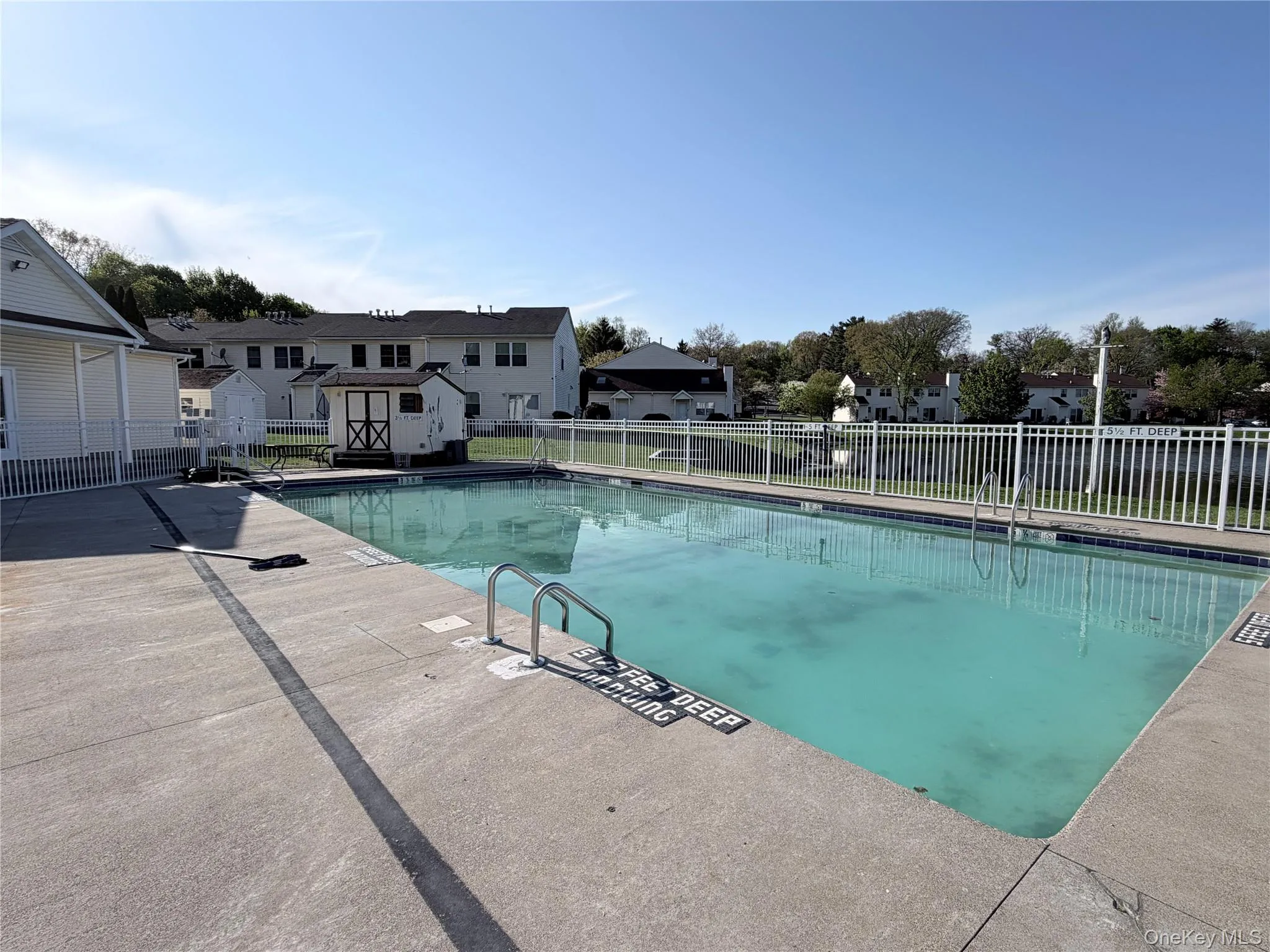 Private pool for residents Private pool for residents