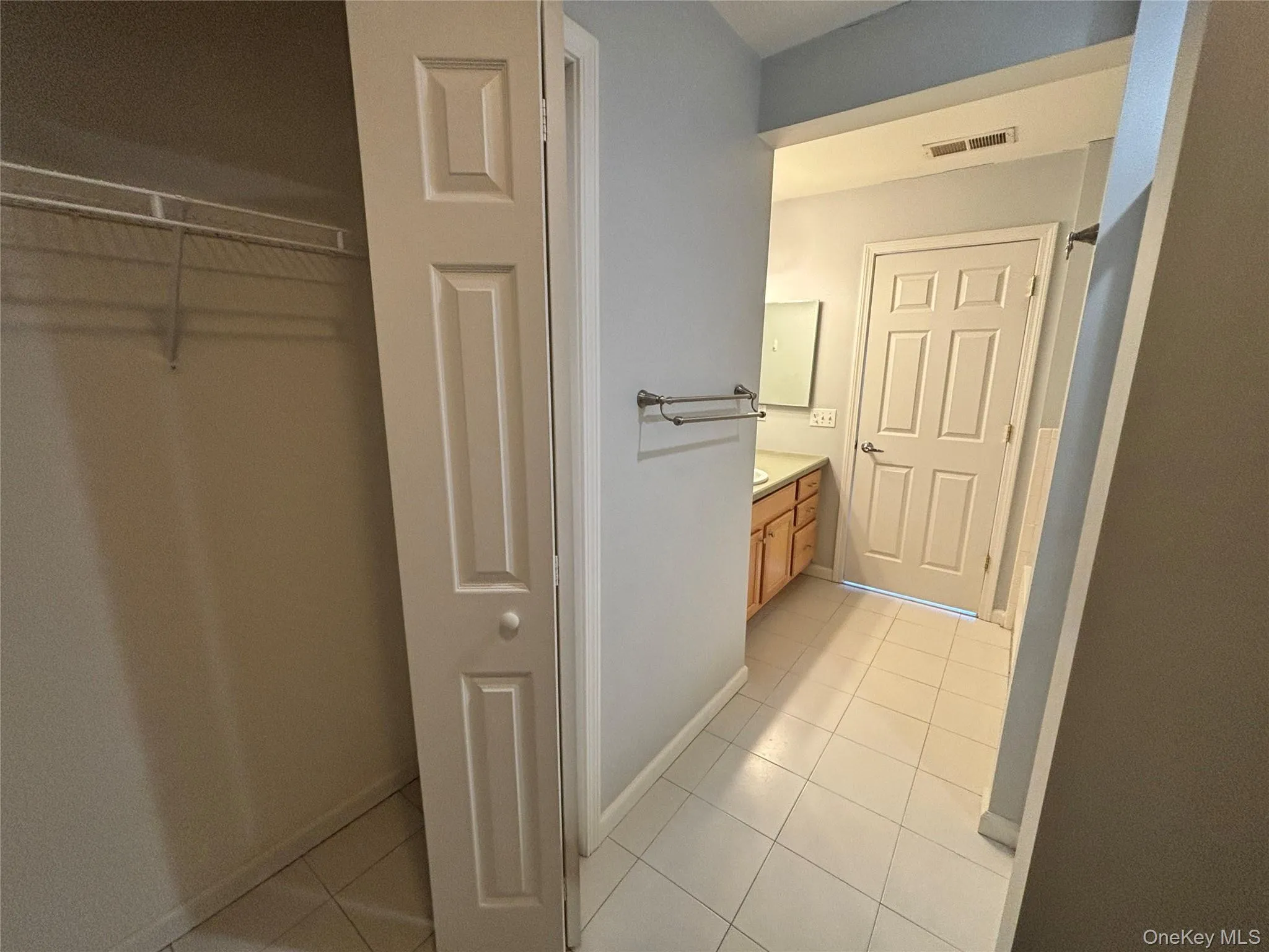 Master Bathroom Master Bathroom